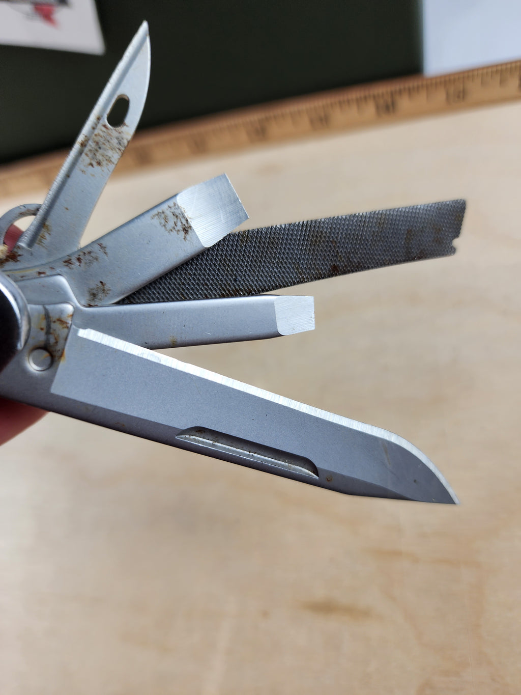 Leatherman Super Tool 300 #-37 Dirty, light usage, possible rust