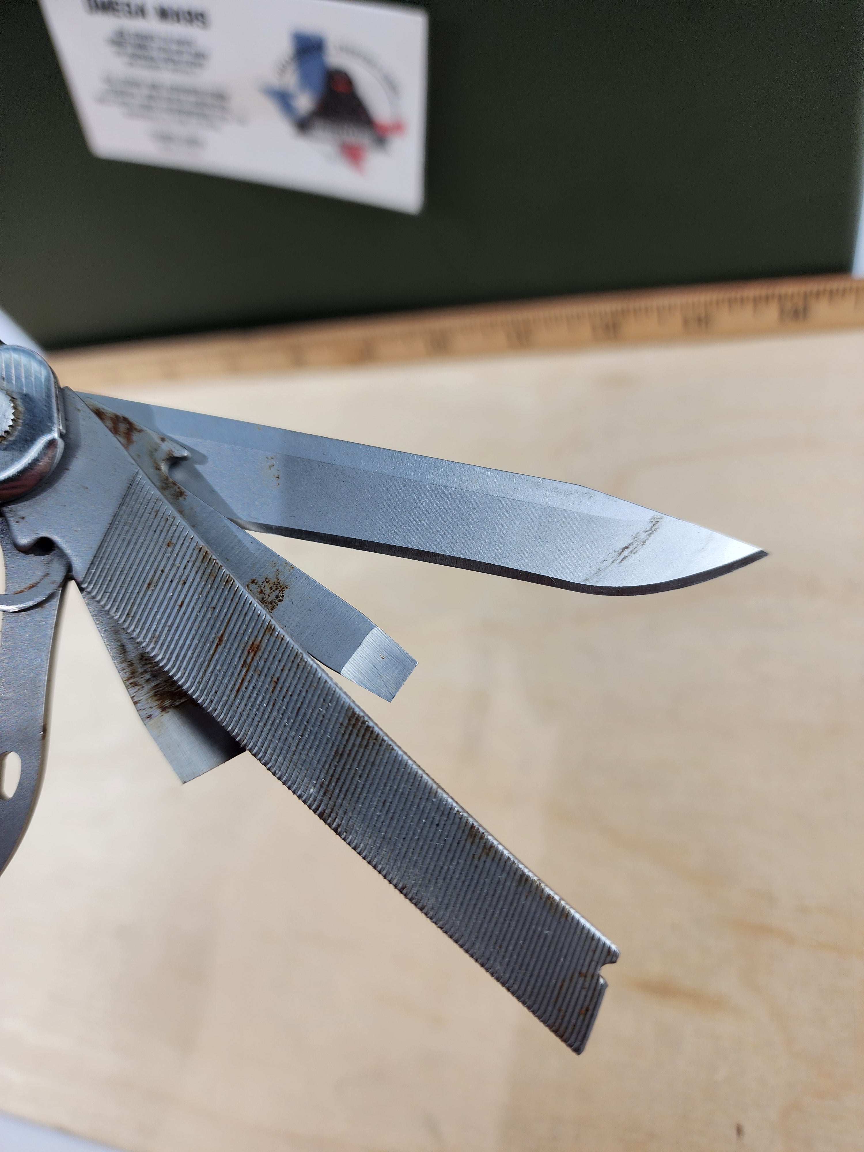 Leatherman Super Tool 300 #-37 Dirty, light usage, possible rust