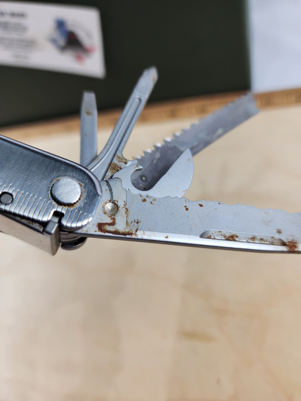 Leatherman Super Tool 300 #-37 Dirty, light usage, possible rust