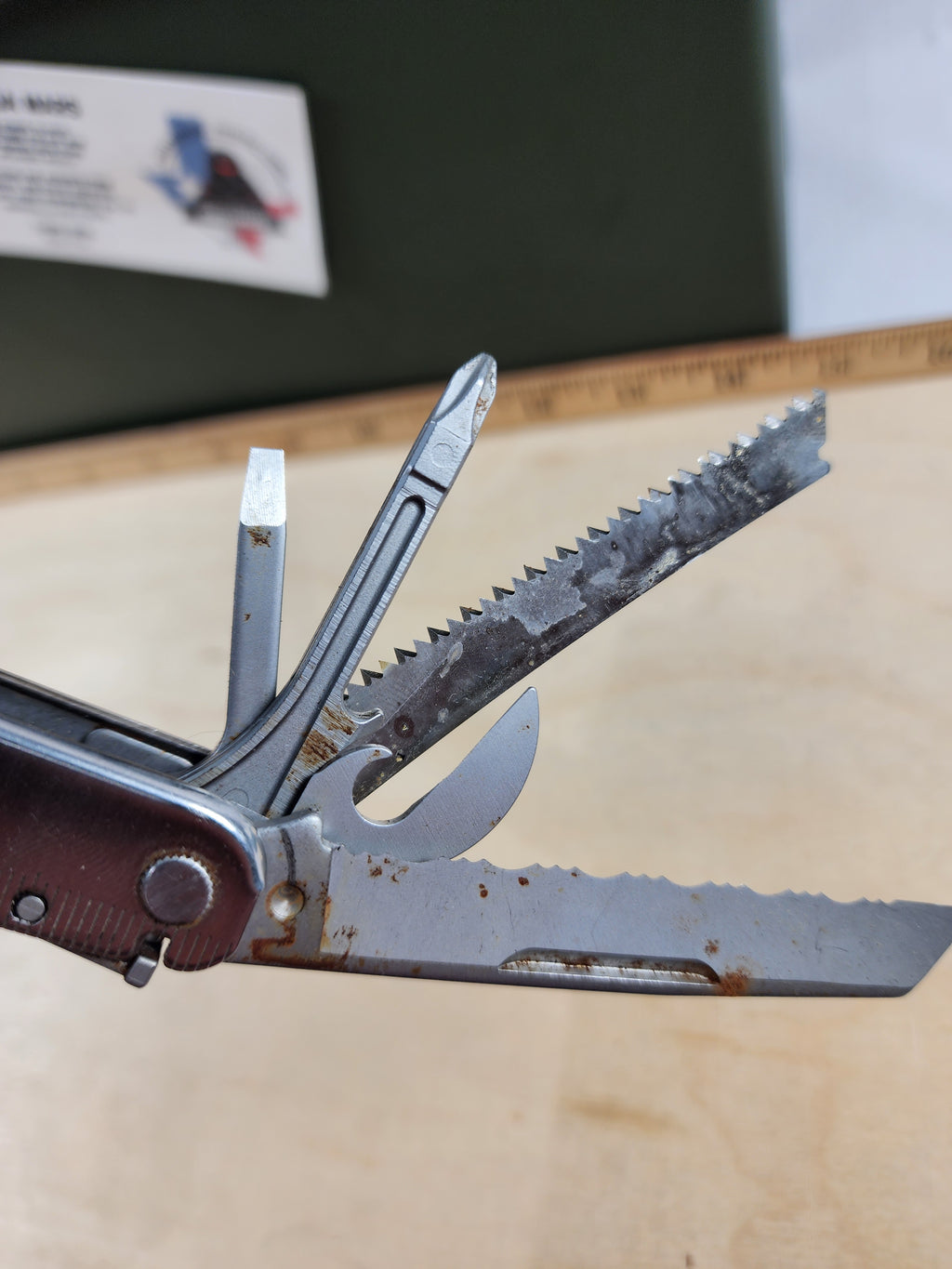 Leatherman Super Tool 300 #-37 Dirty, light usage, possible rust