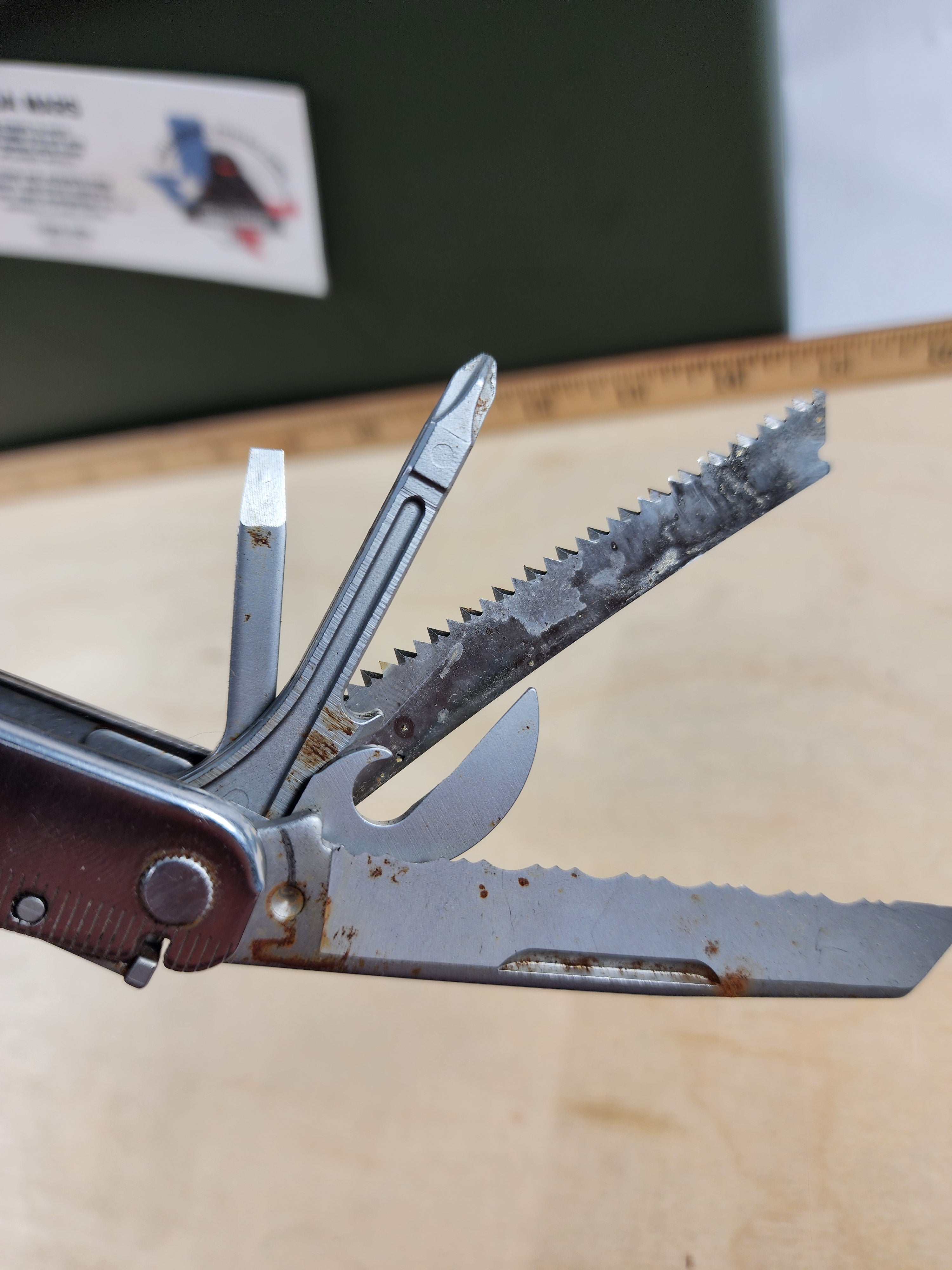 Leatherman Super Tool 300 #-37 Dirty, light usage, possible rust