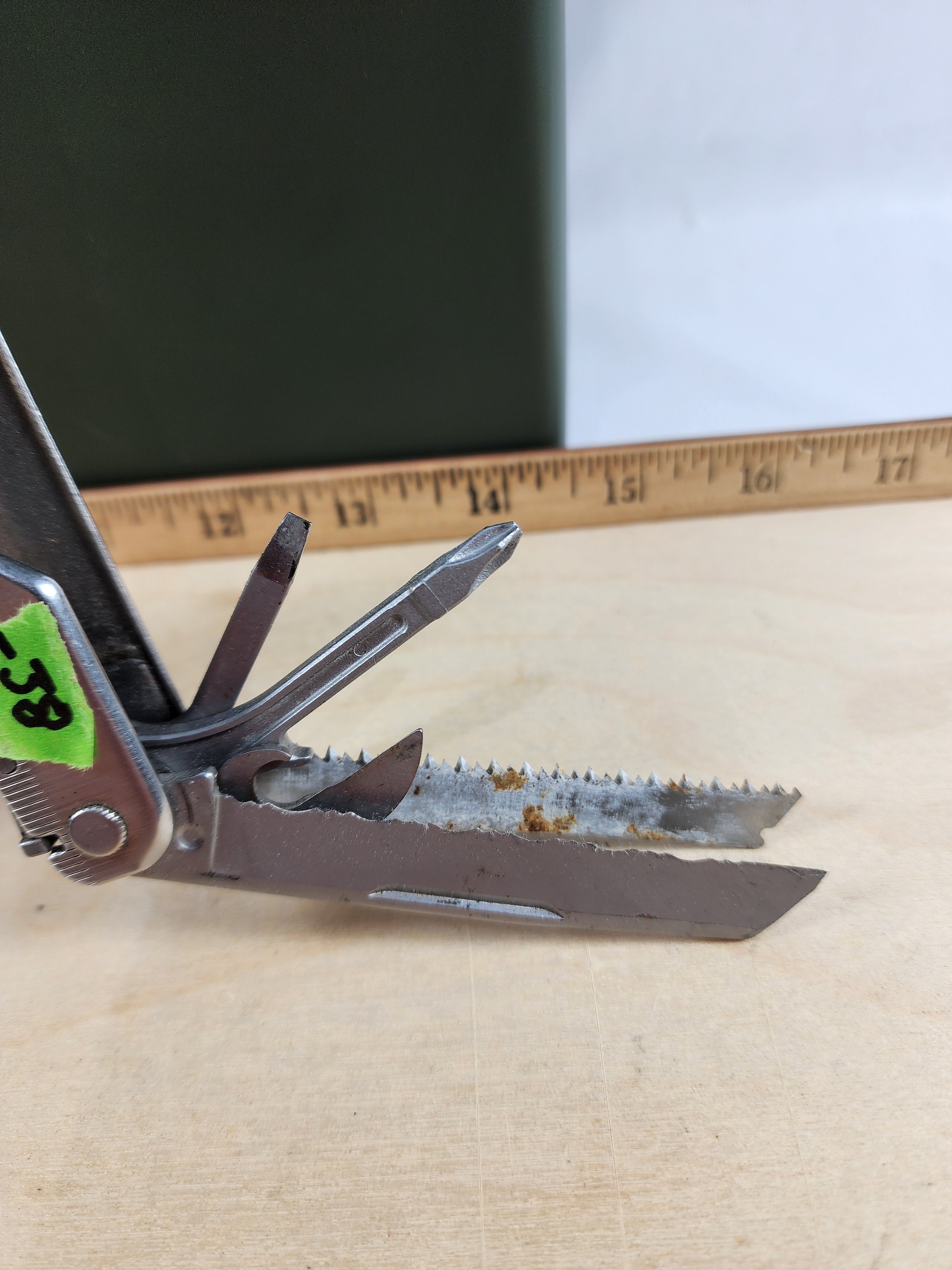 Leatherman Super Tool 300 #-38 Dirty, possible rust, wire cutters damaged