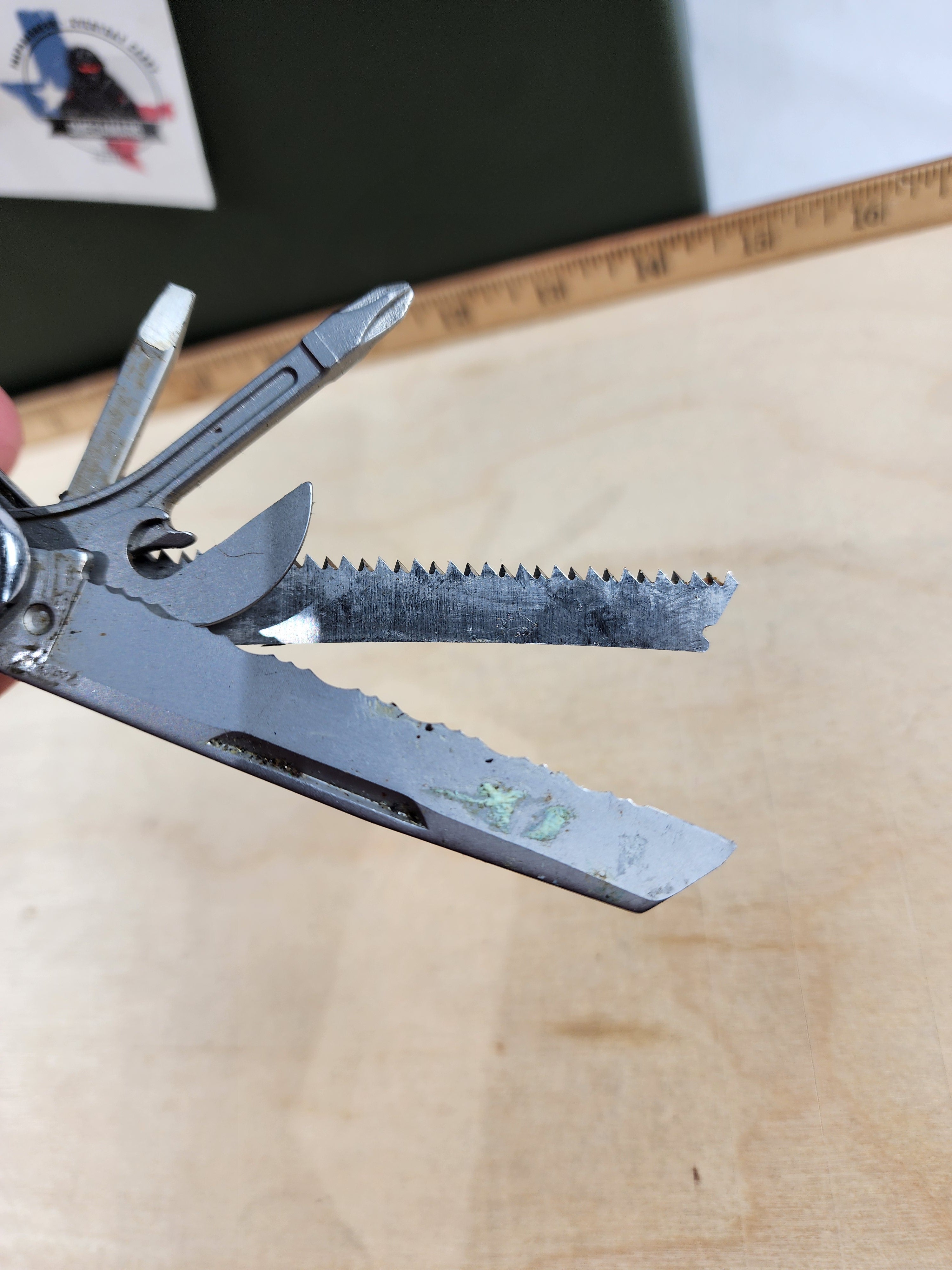 Leatherman Super Tool 300 #-39 Light usage, dirty, handles loose