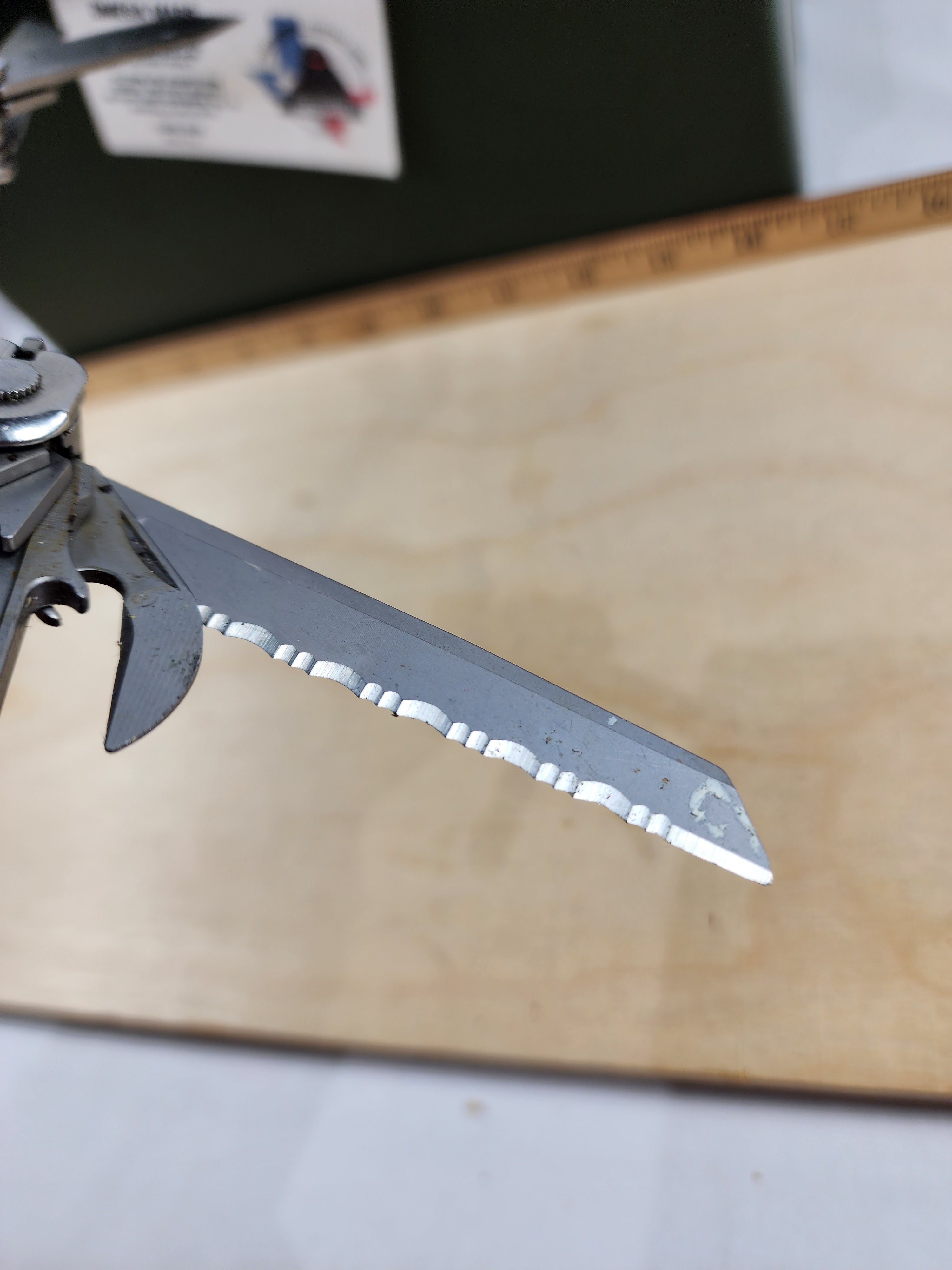 Leatherman Super Tool 300 #-39 Light usage, dirty, handles loose