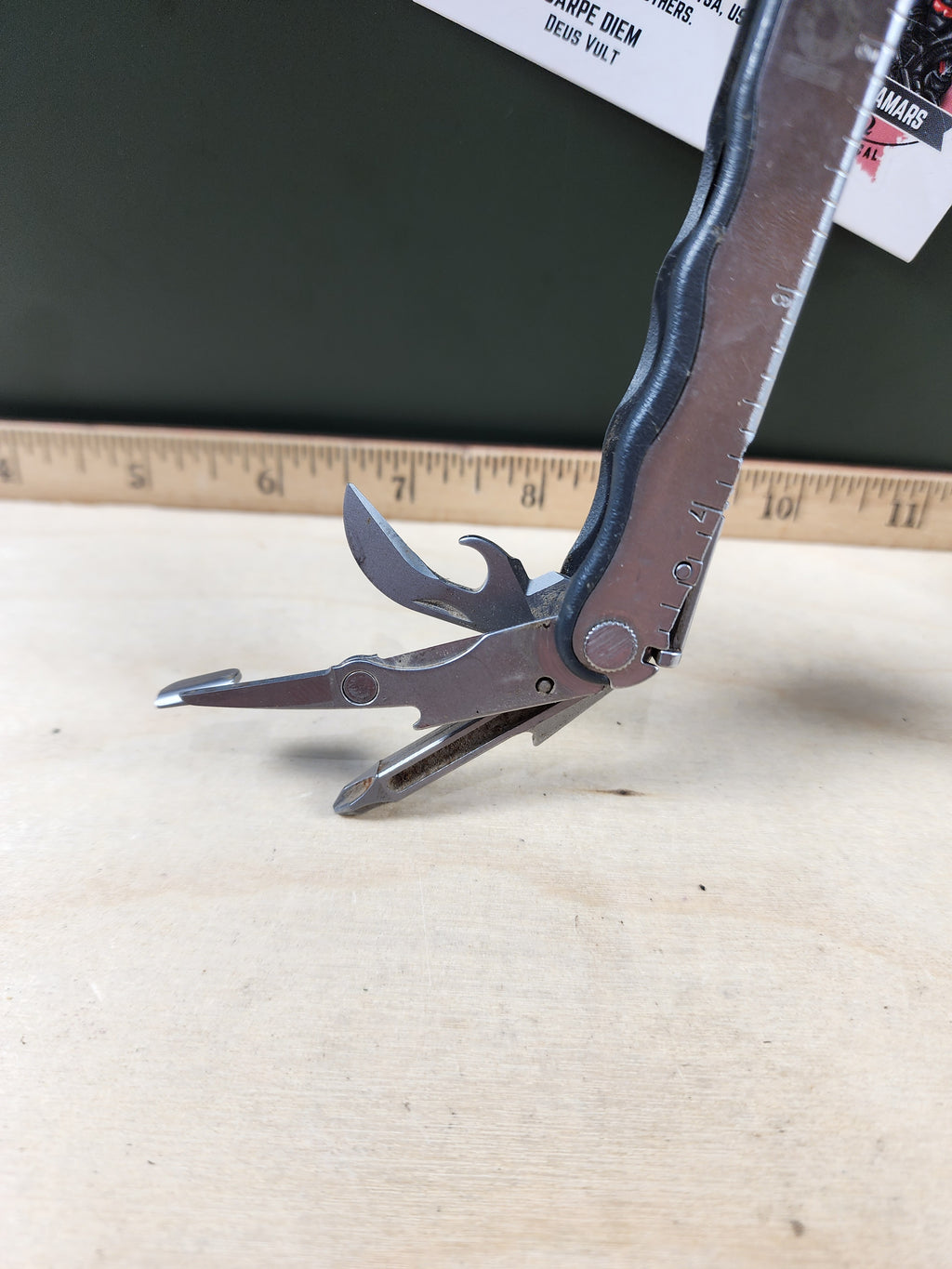 Leatherman Fuse #-40 Blade resharpened, dirty, light usage