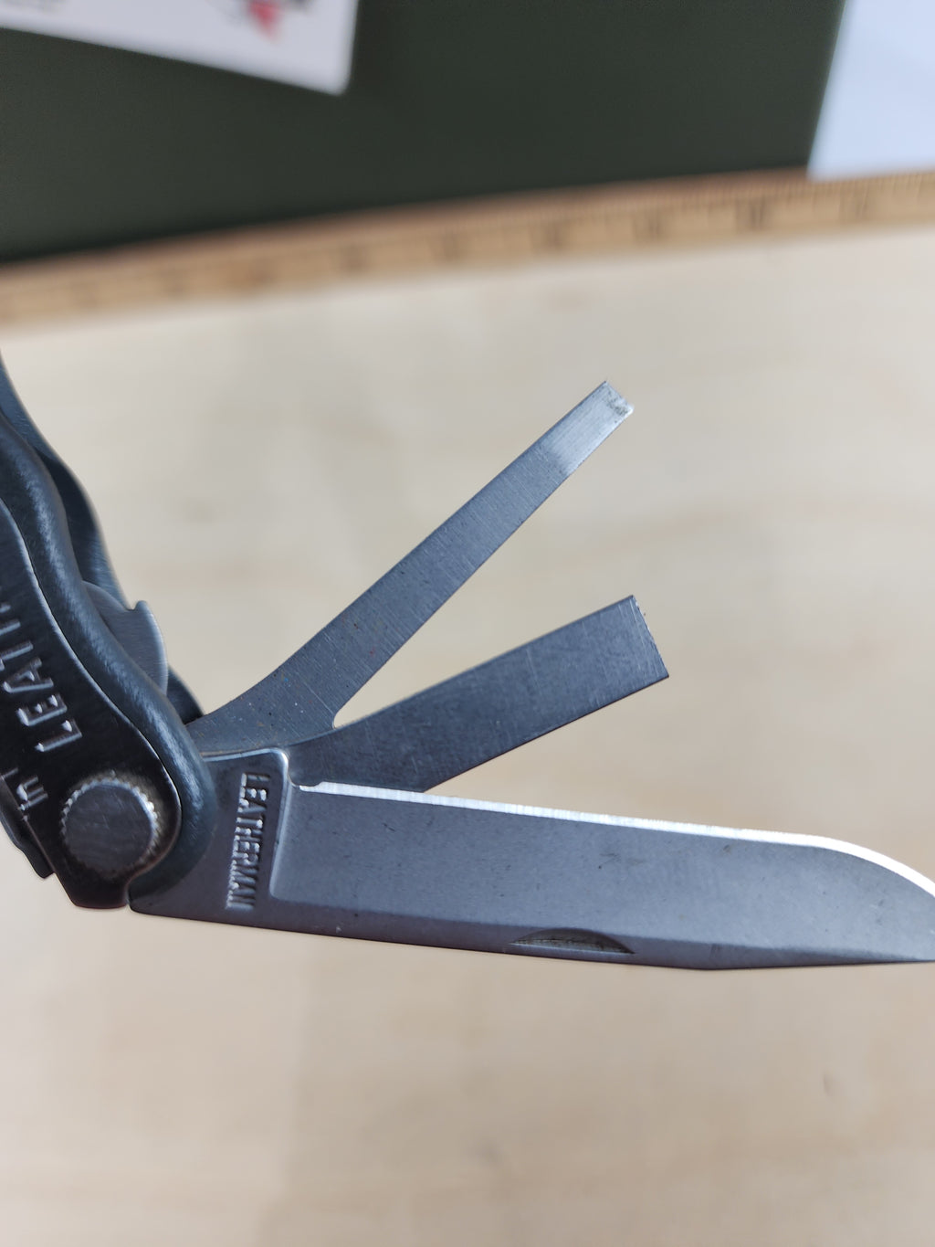 Leatherman Kick #-44 Light usage