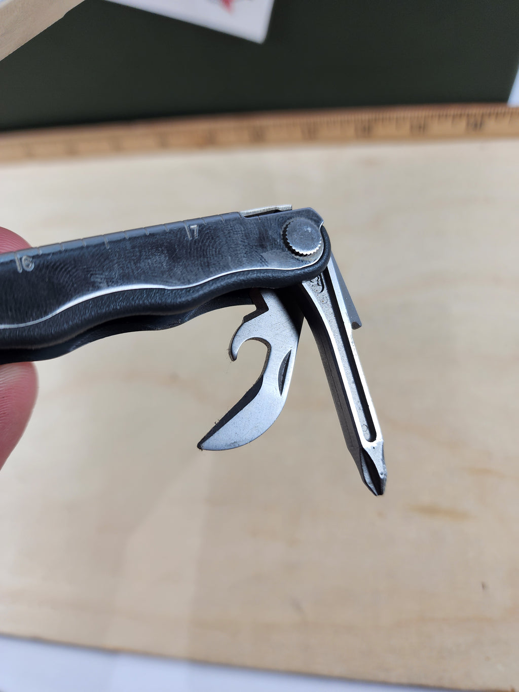 Leatherman Kick #-44 Light usage