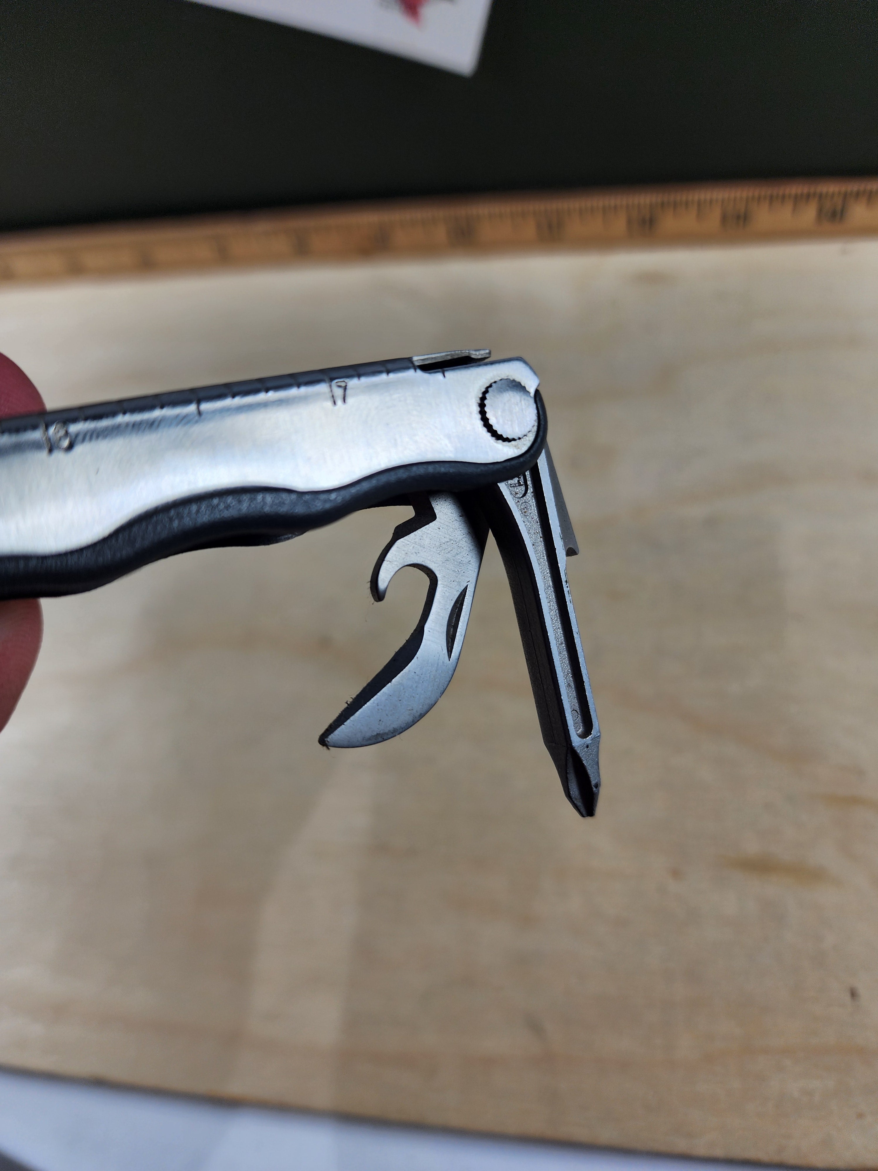 Leatherman Kick #-44 Light usage