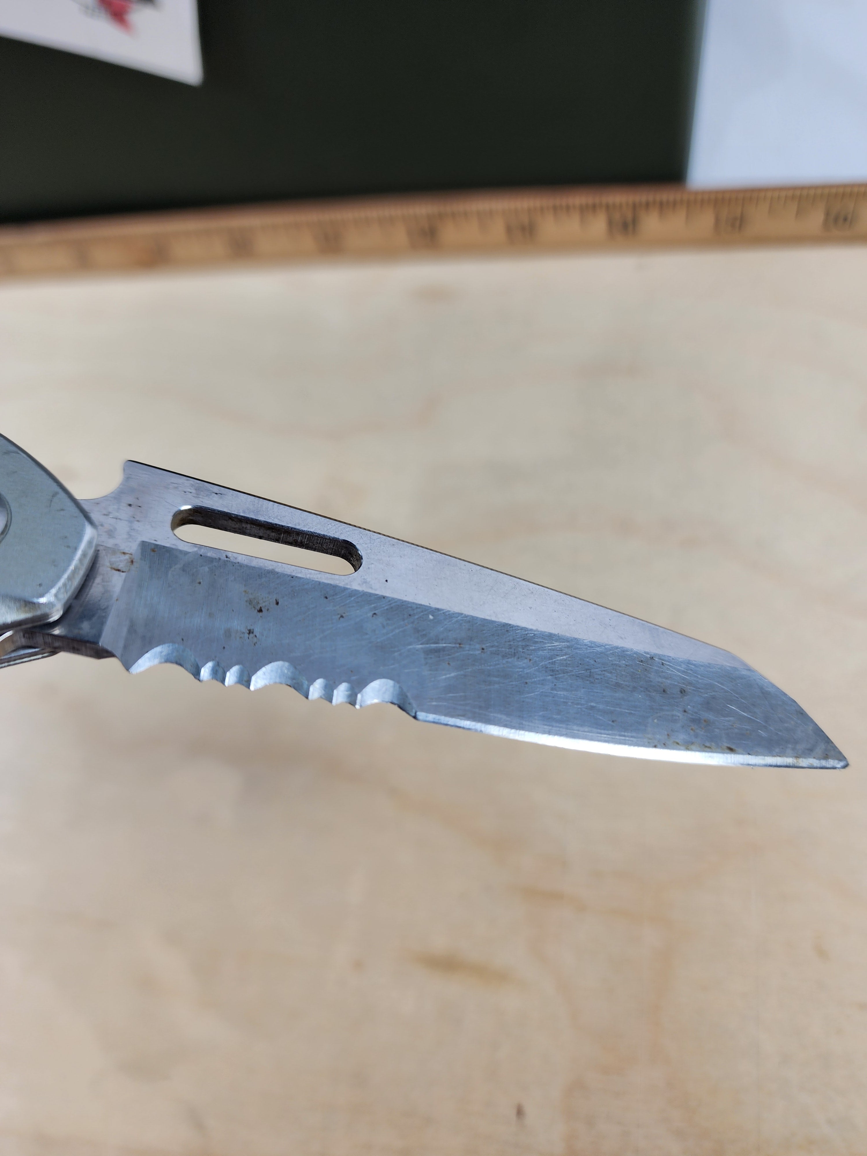 Leatherman Free K2X #-49 Light Usage, dirty