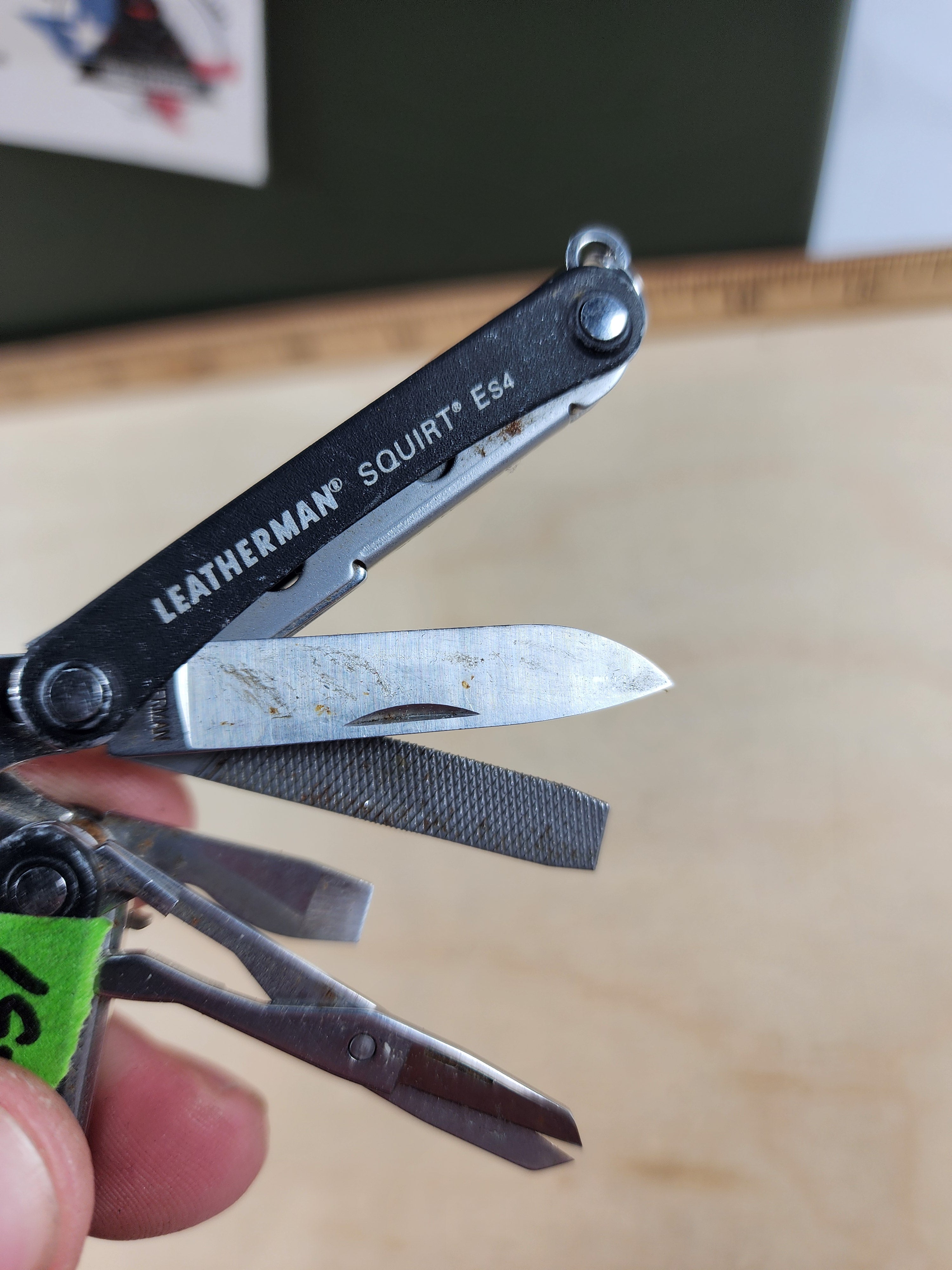 Leatherman Squirt ES4 #-51 Light usage, possible rust, scissors broken