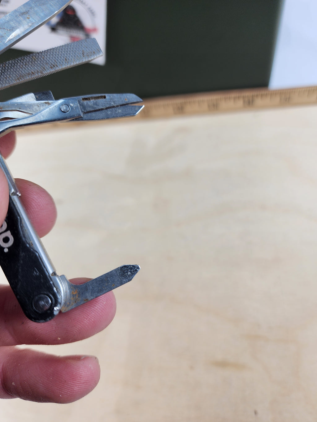 Leatherman Squirt ES4 #-51 Light usage, possible rust, scissors broken