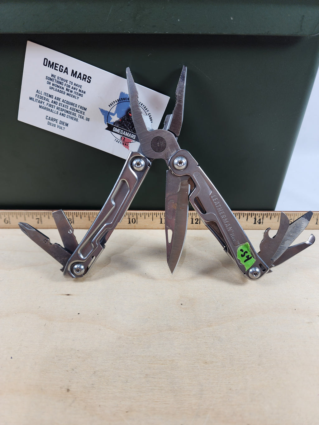 Leatherman Rev #-54 Light usage, wire cutters chipped