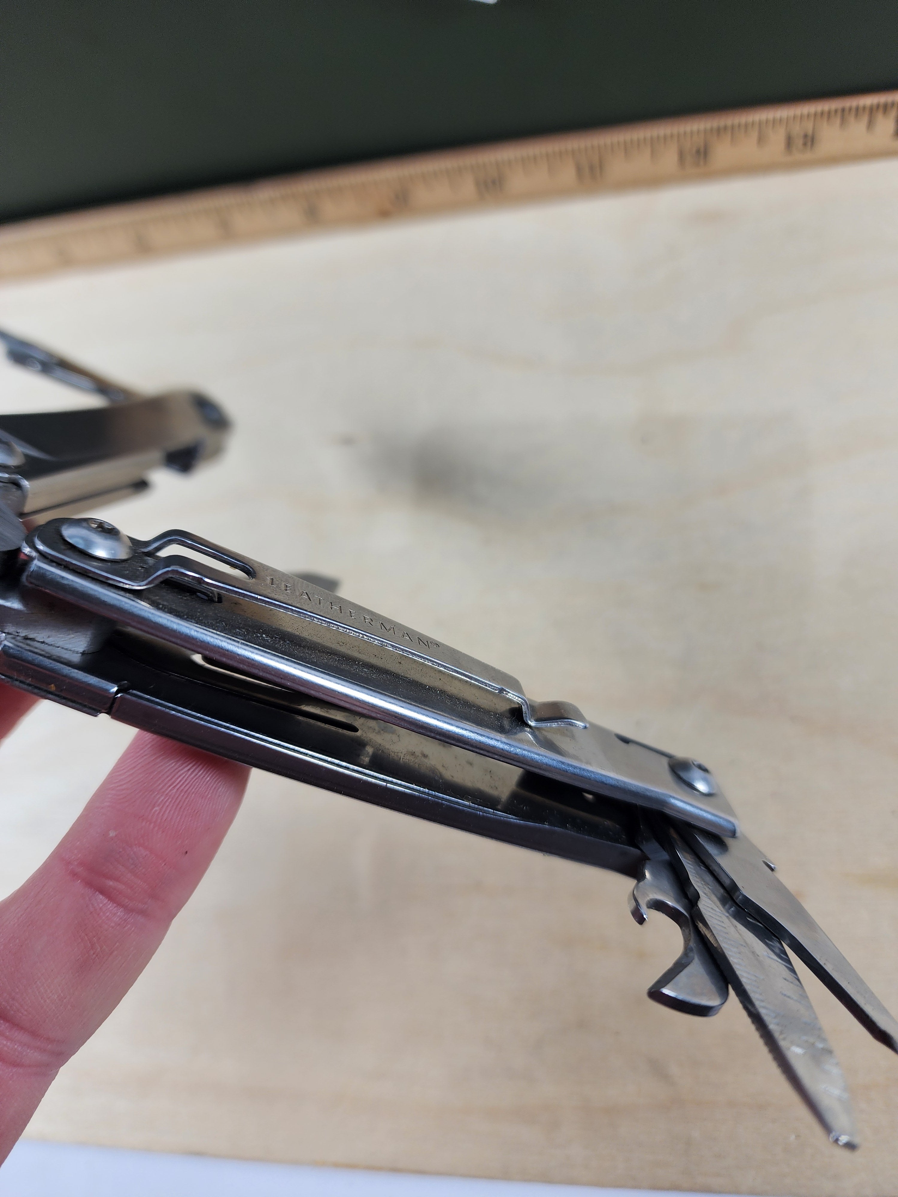Leatherman Rev #-54 Light usage, wire cutters chipped