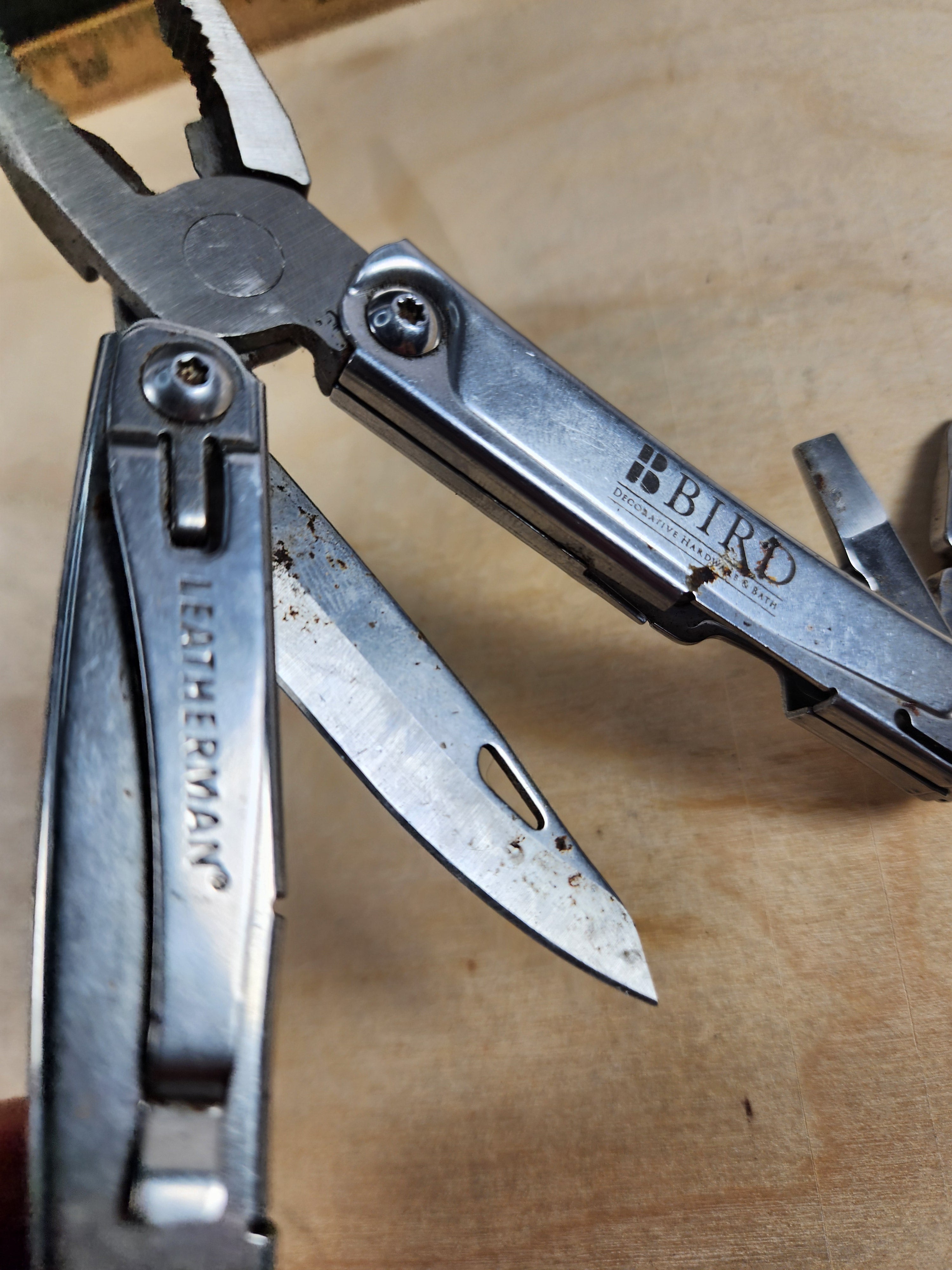 Leatherman Rev #-55 Dirty, possible rust