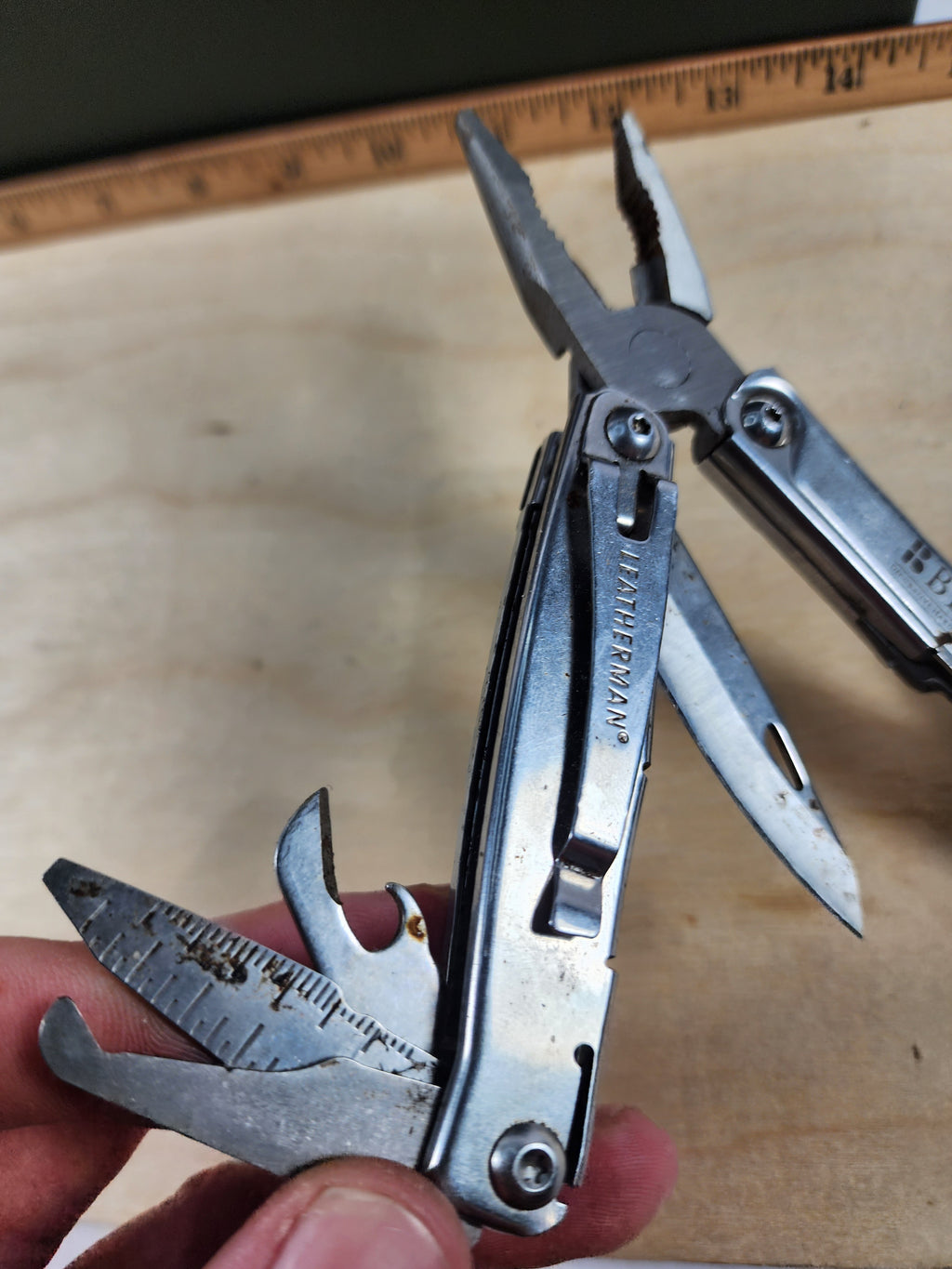 Leatherman Rev #-55 Dirty, possible rust