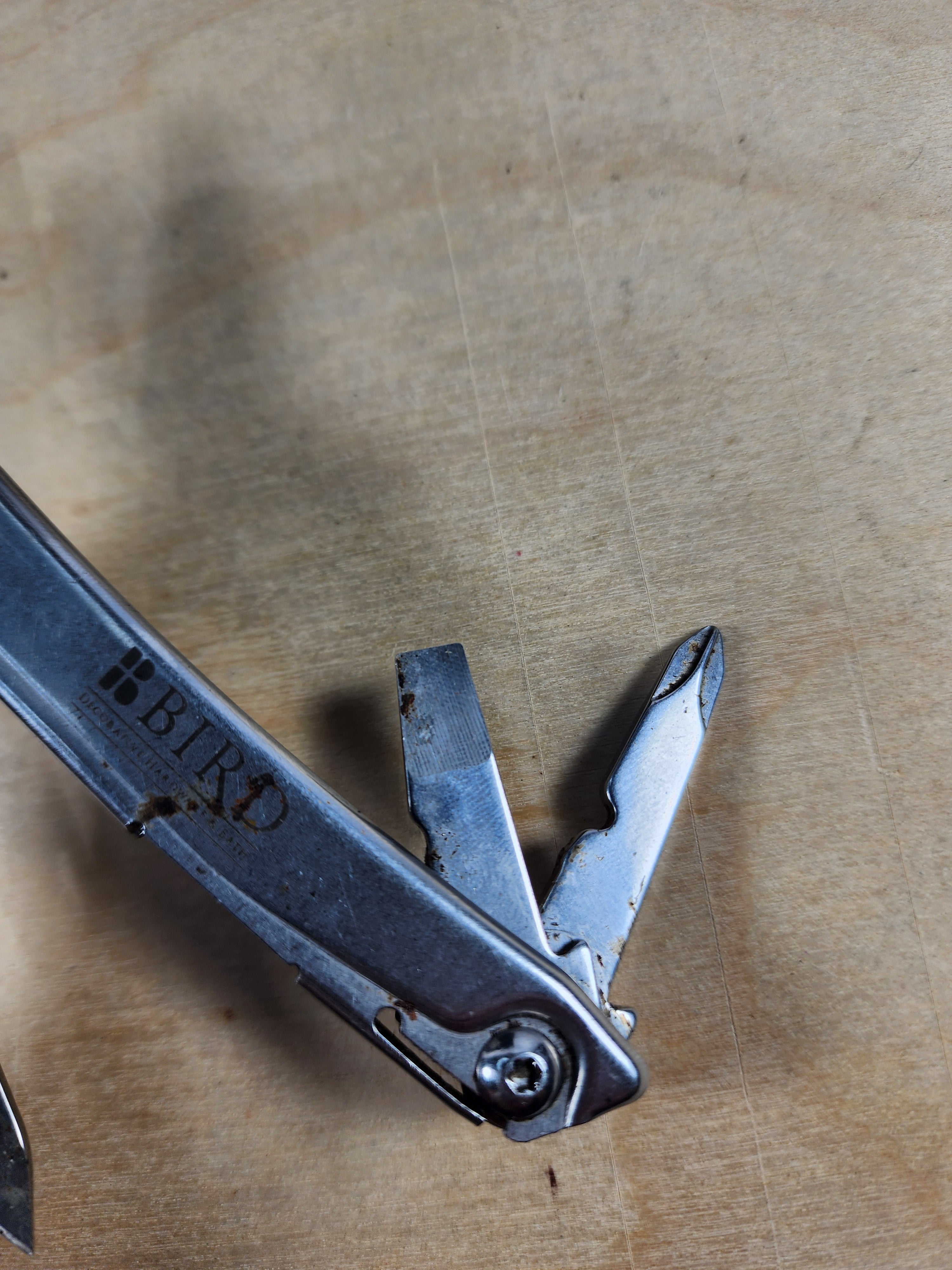 Leatherman Rev #-55 Dirty, possible rust