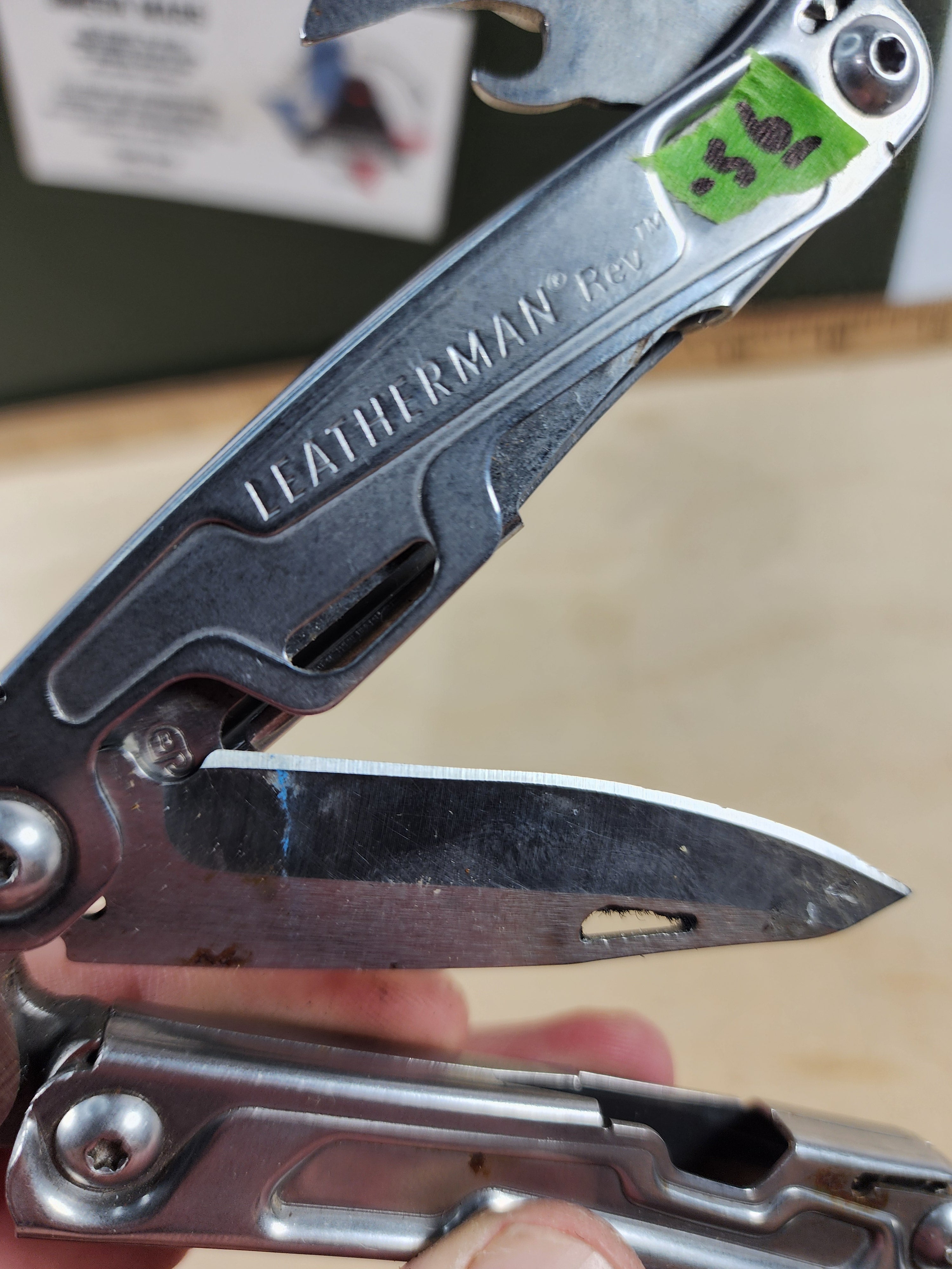 Leatherman Rev #-56 Dirty, possible rust, knife dinged