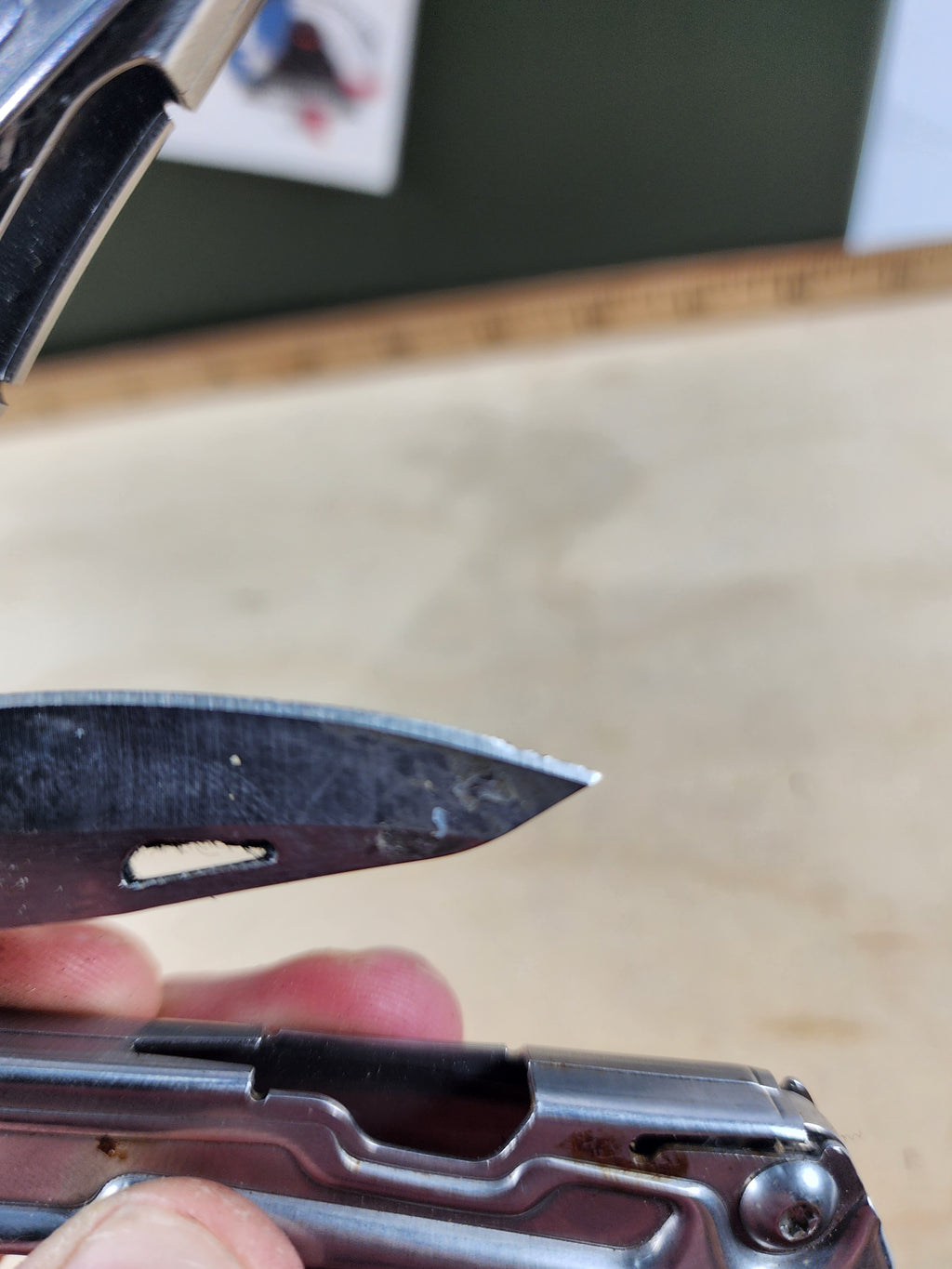Leatherman Rev #-56 Dirty, possible rust, knife dinged