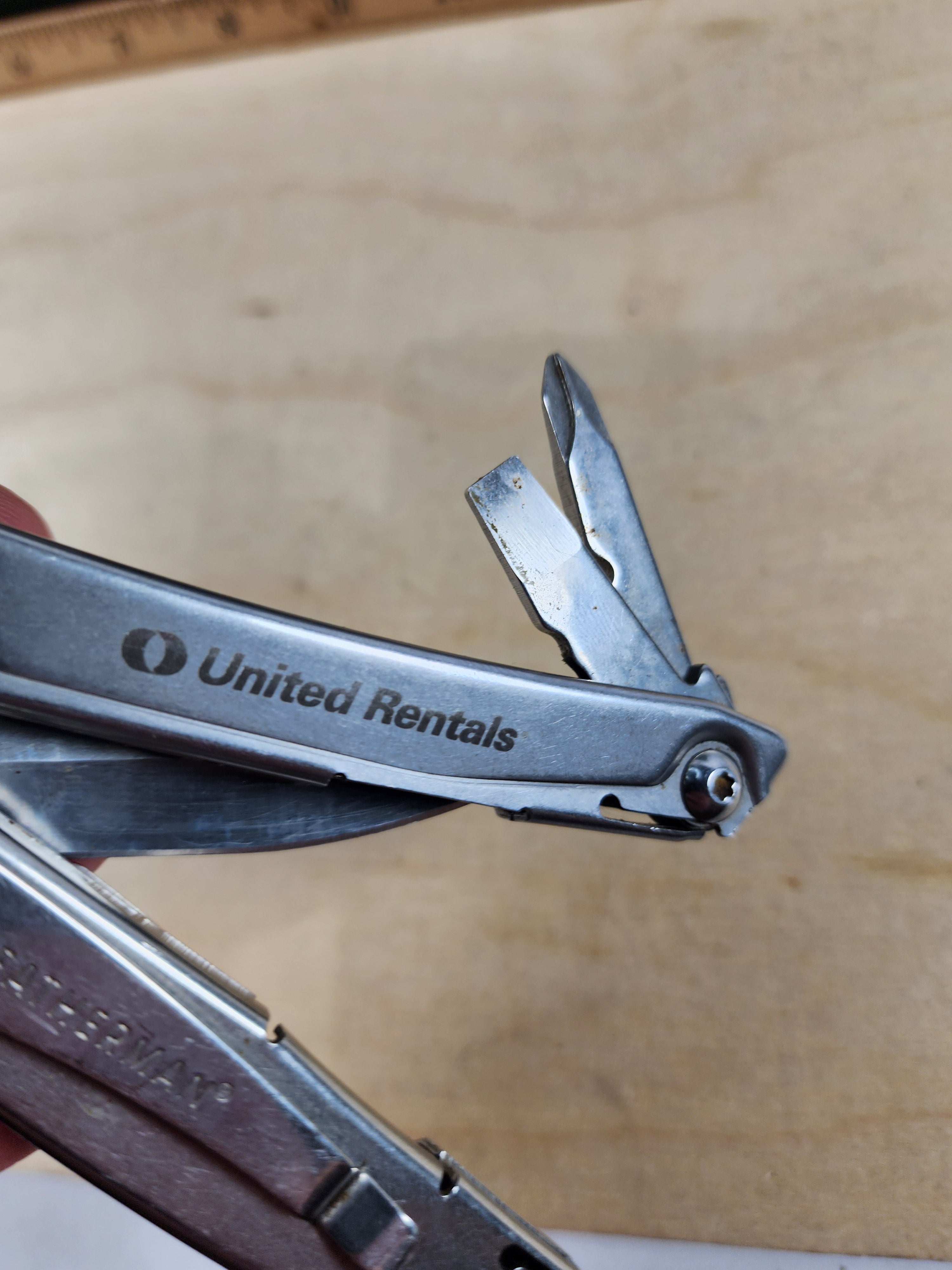 Leatherman Rev #-57 Dirty, possible rust