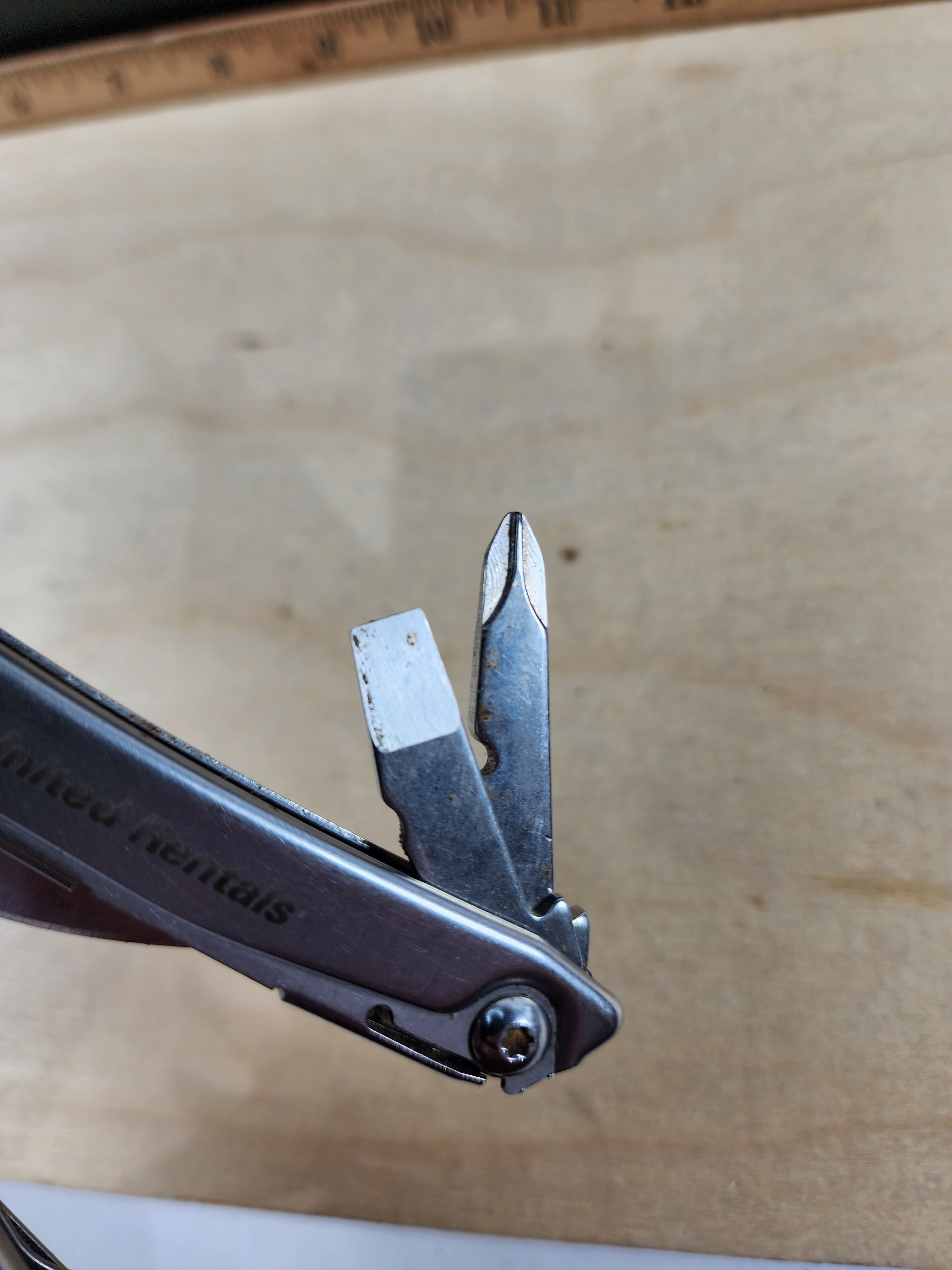 Leatherman Rev #-57 Dirty, possible rust