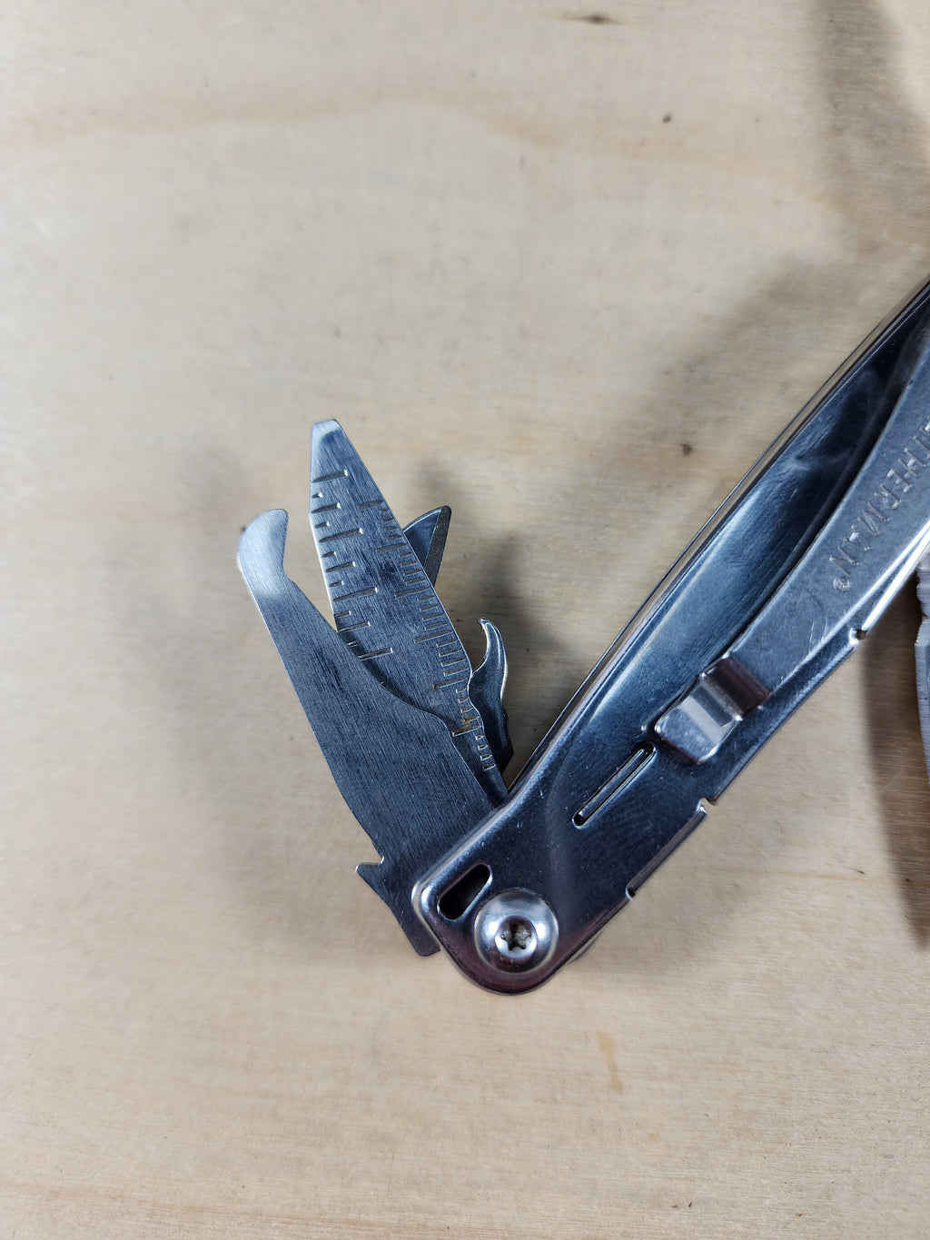 Leatherman Wingman #-58 Light usage, blade chipped
