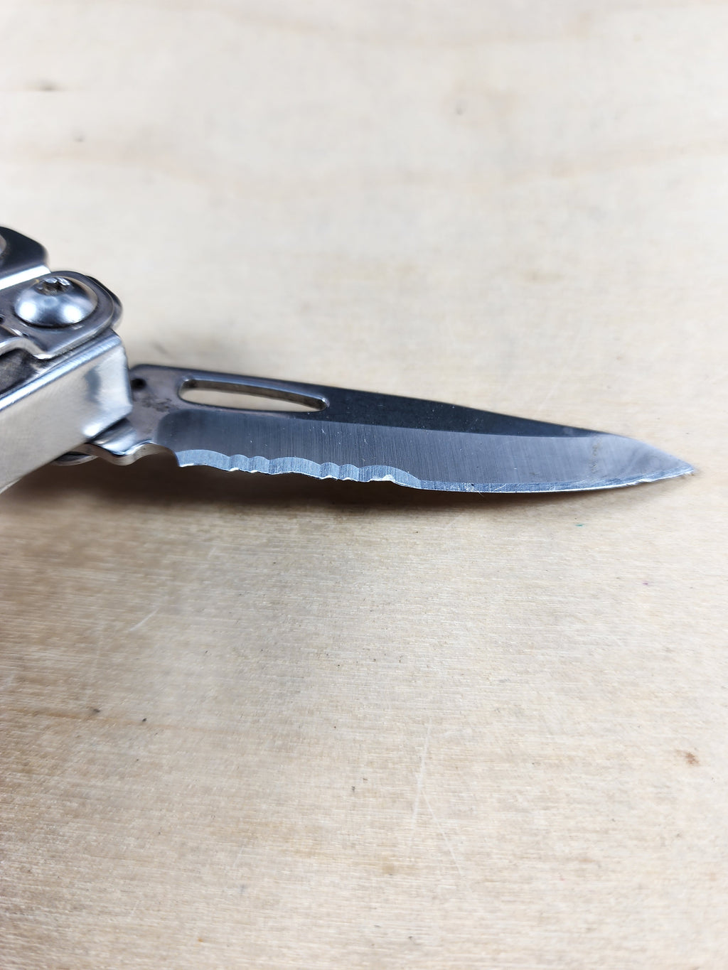 Leatherman Wingman #-58 Light usage, blade chipped