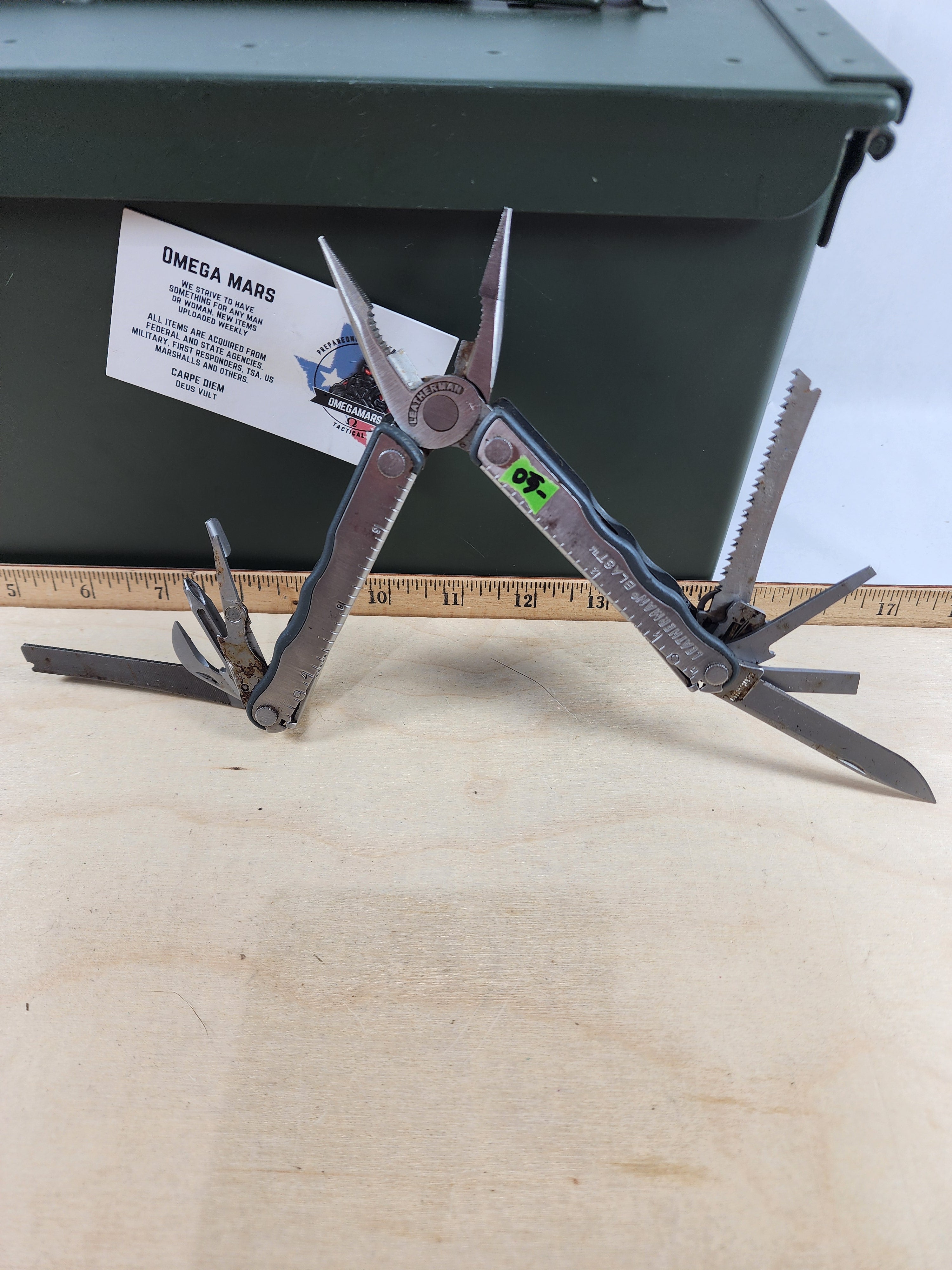 Leatherman Blast #-60 Light usage, dirty, possible rust small bitdriver broken