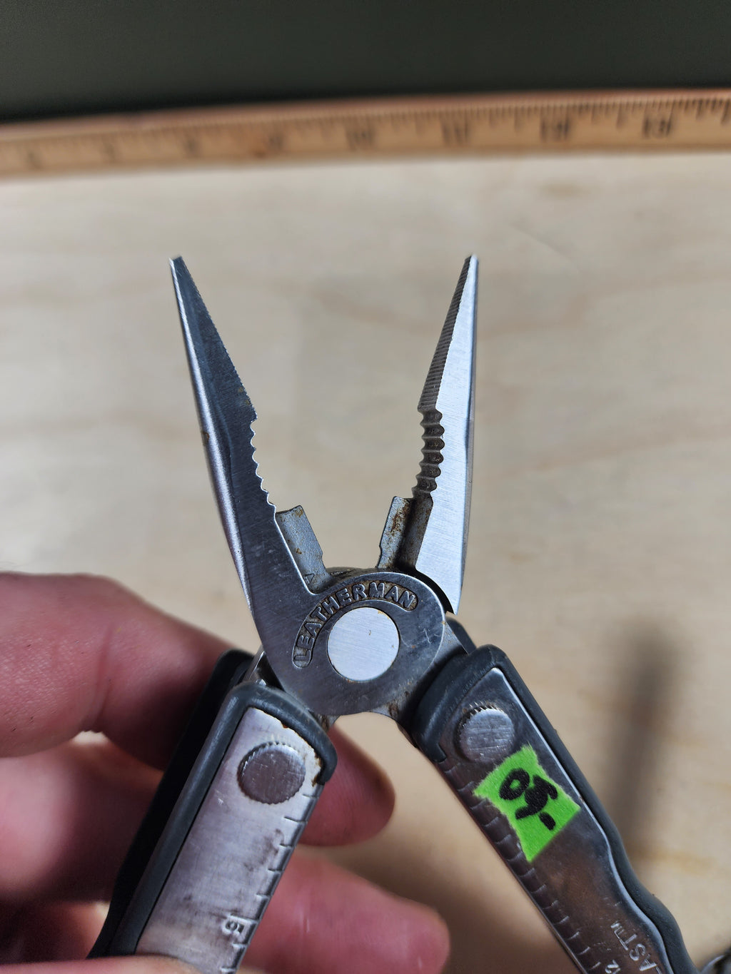 Leatherman Blast #-60 Light usage, dirty, possible rust small bitdriver broken