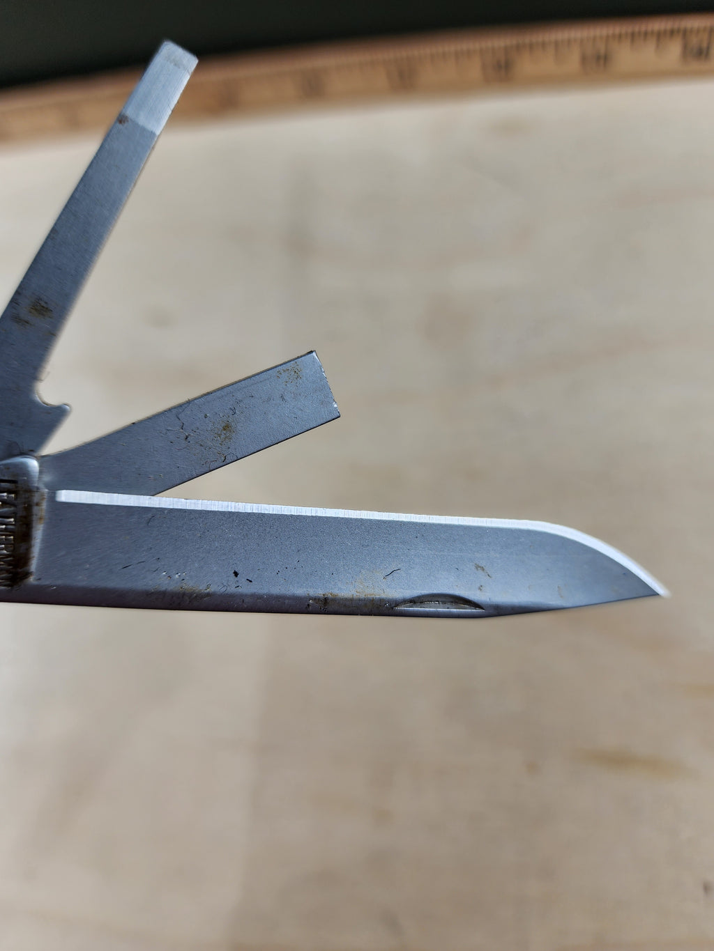 Leatherman Blast #-60 Light usage, dirty, possible rust small bitdriver broken