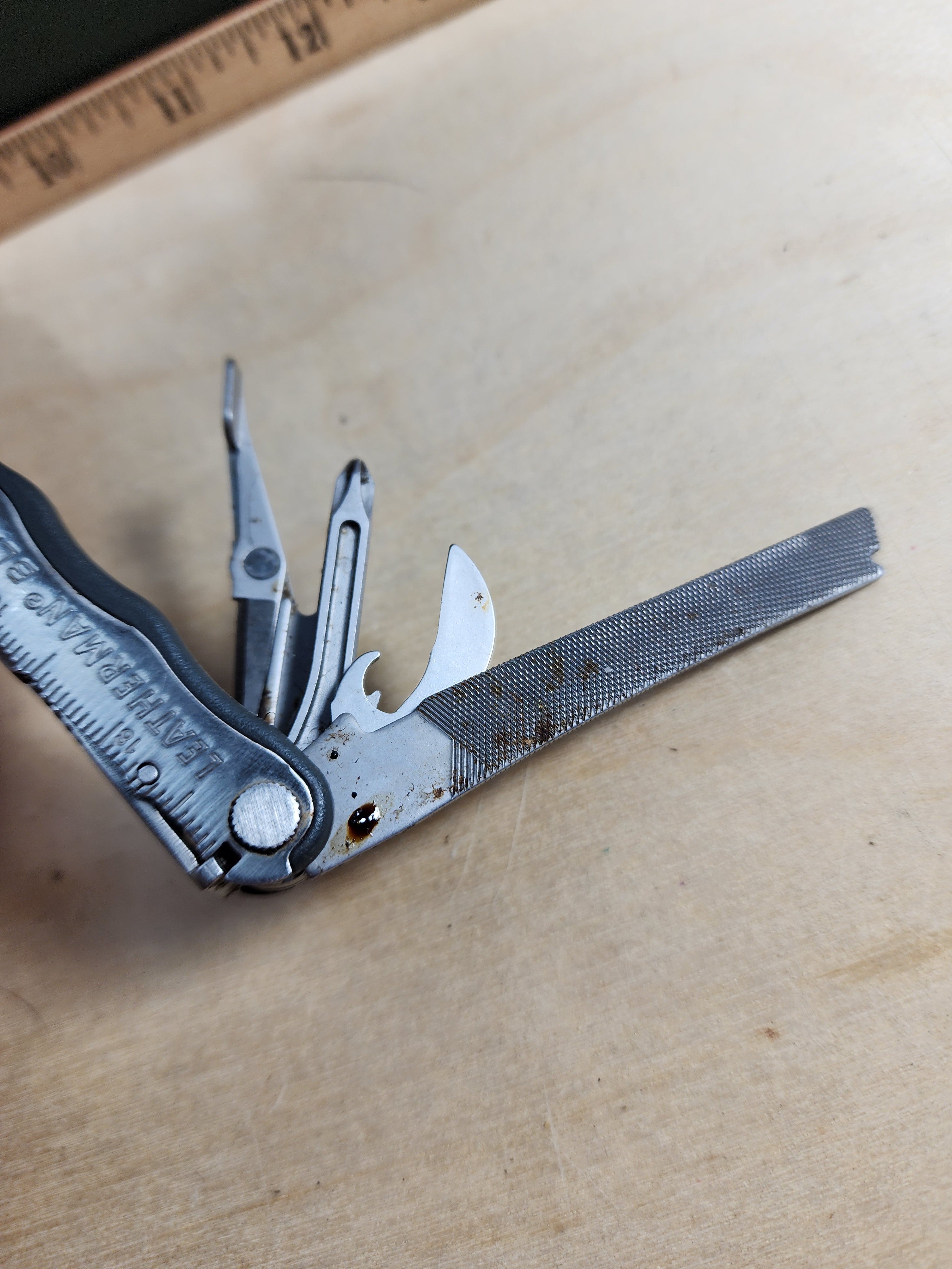 Leatherman Blast #-60 Light usage, dirty, possible rust small bitdriver broken