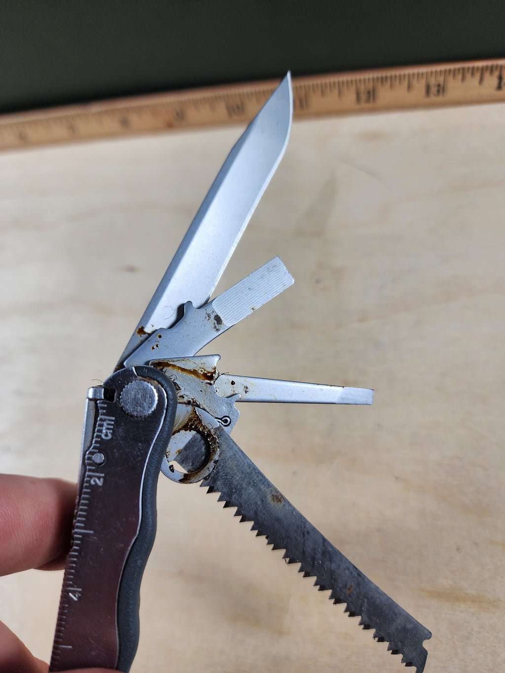 Leatherman Blast #-60 Light usage, dirty, possible rust small bitdriver broken