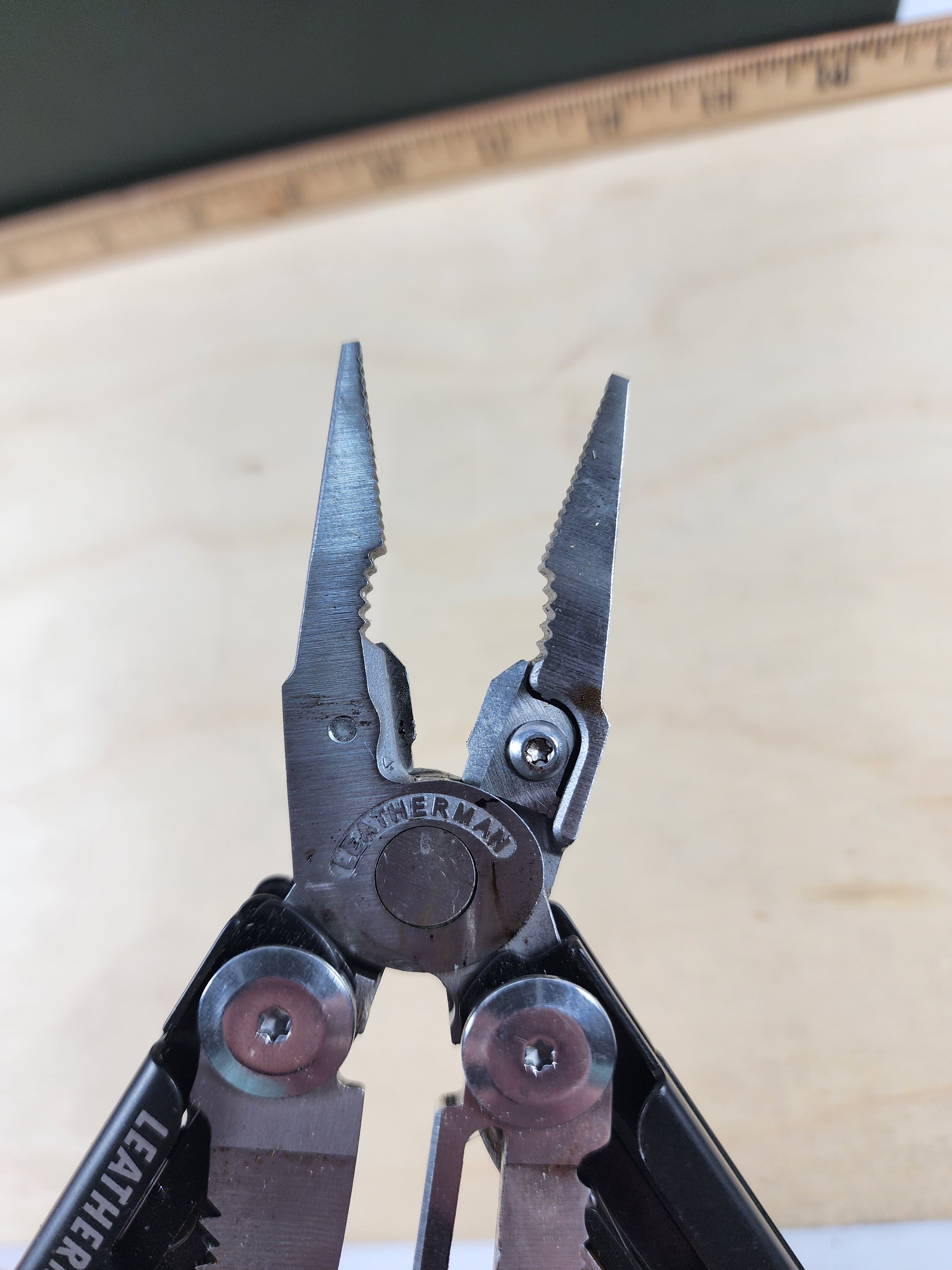 Leatherman Signal #-64 Light usage, dirty