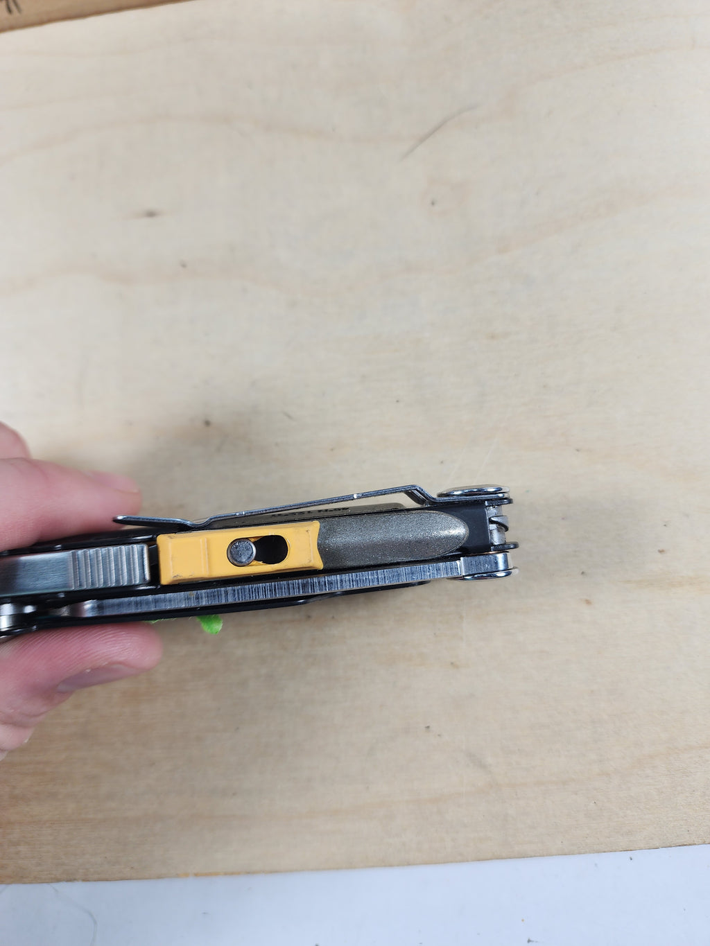 Leatherman Signal #-64 Light usage, dirty