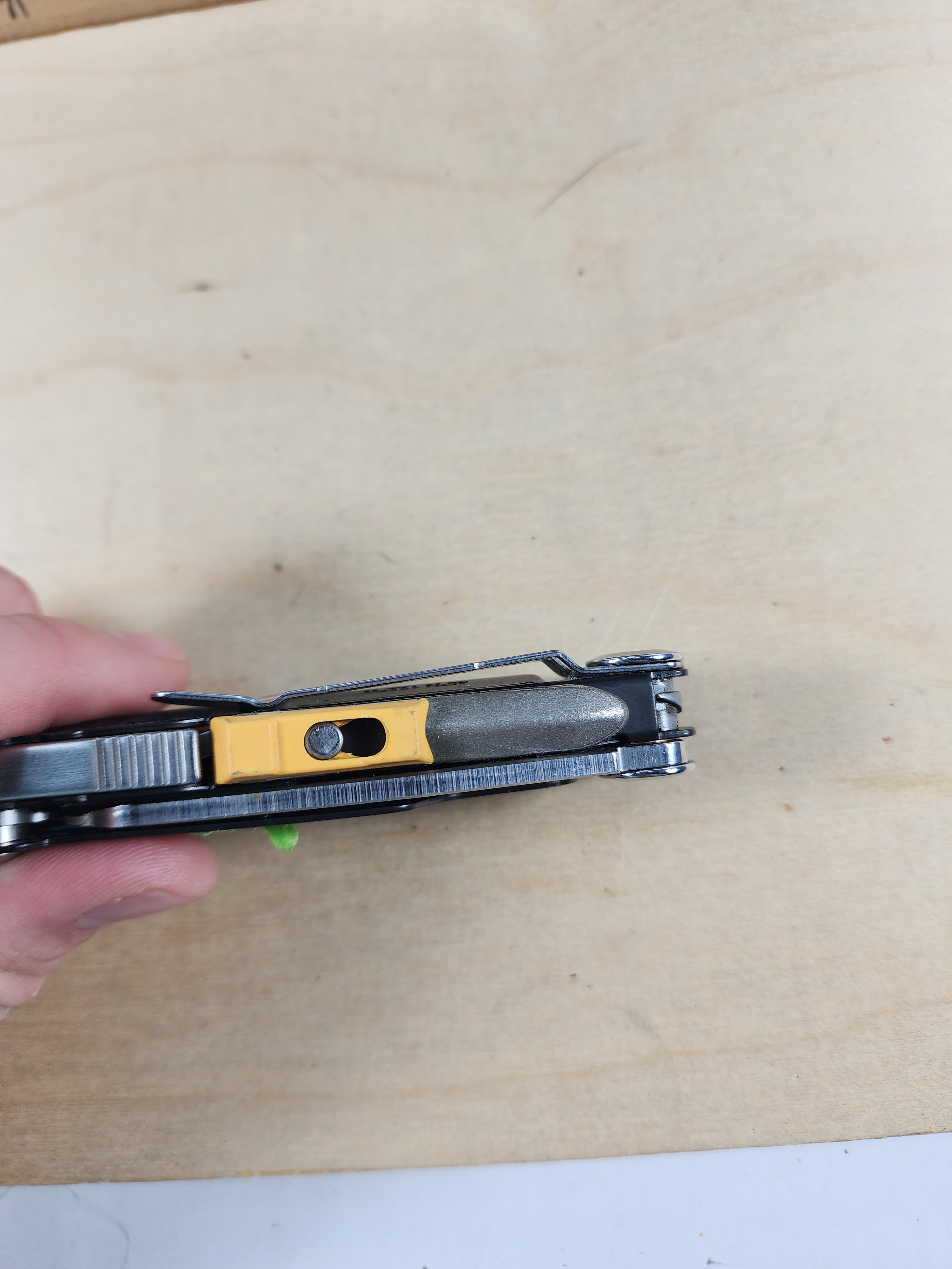 Leatherman Signal #-64 Light usage, dirty