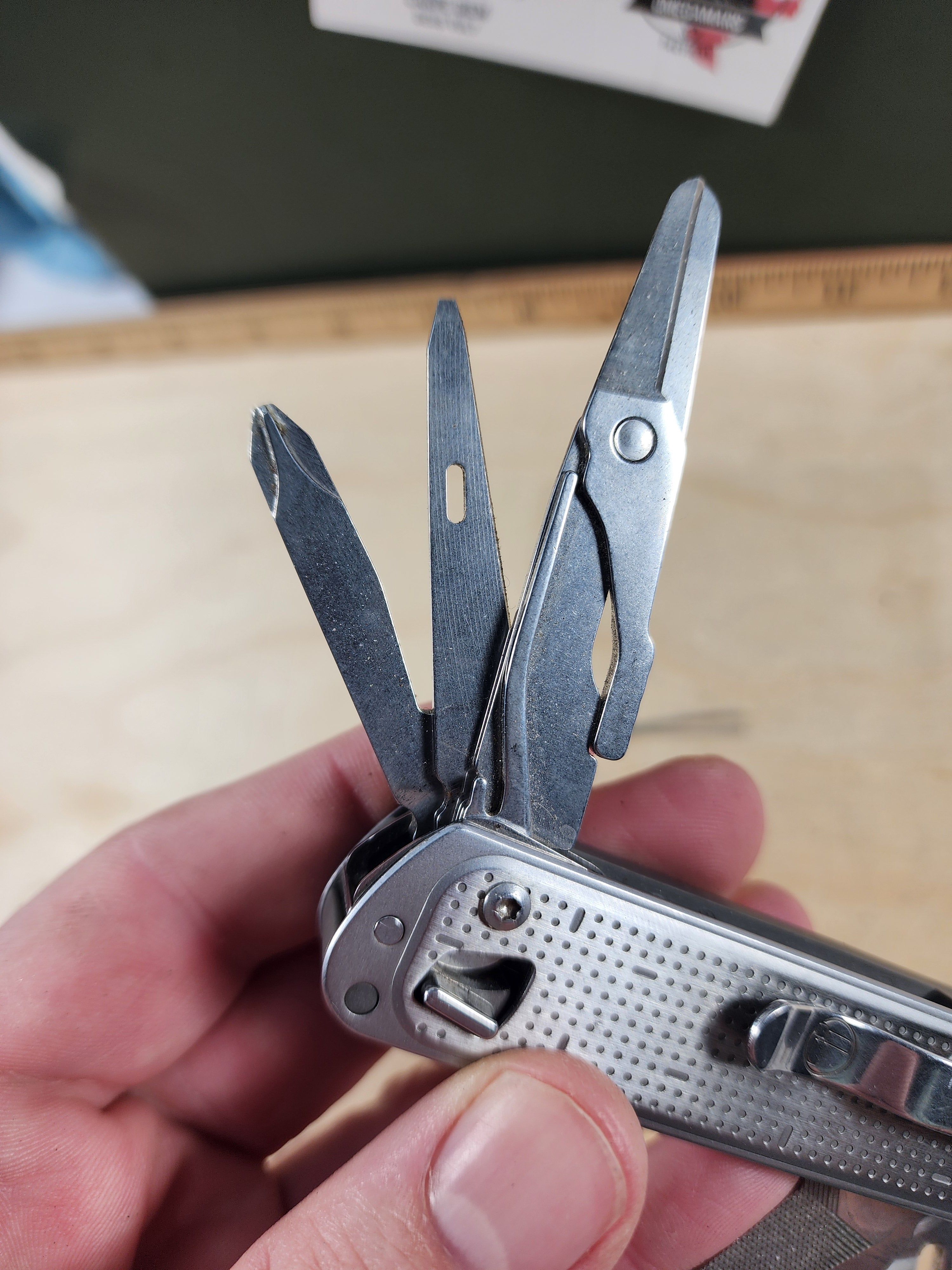 Leatherman Free T4 #-66 Light usage