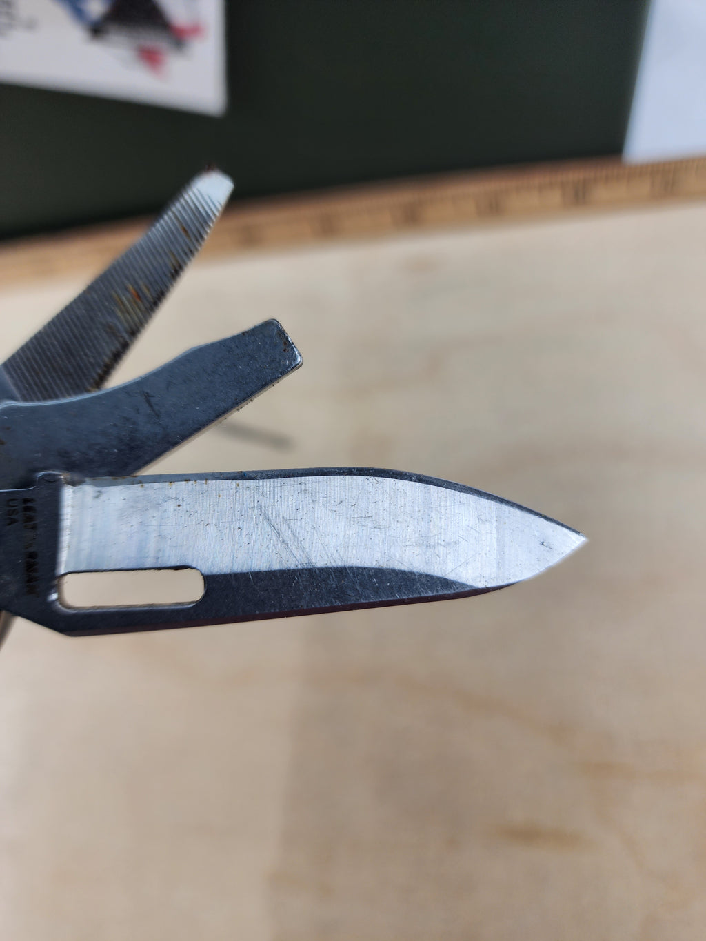 Leatherman Free T4 #-68  dirty, possible rust