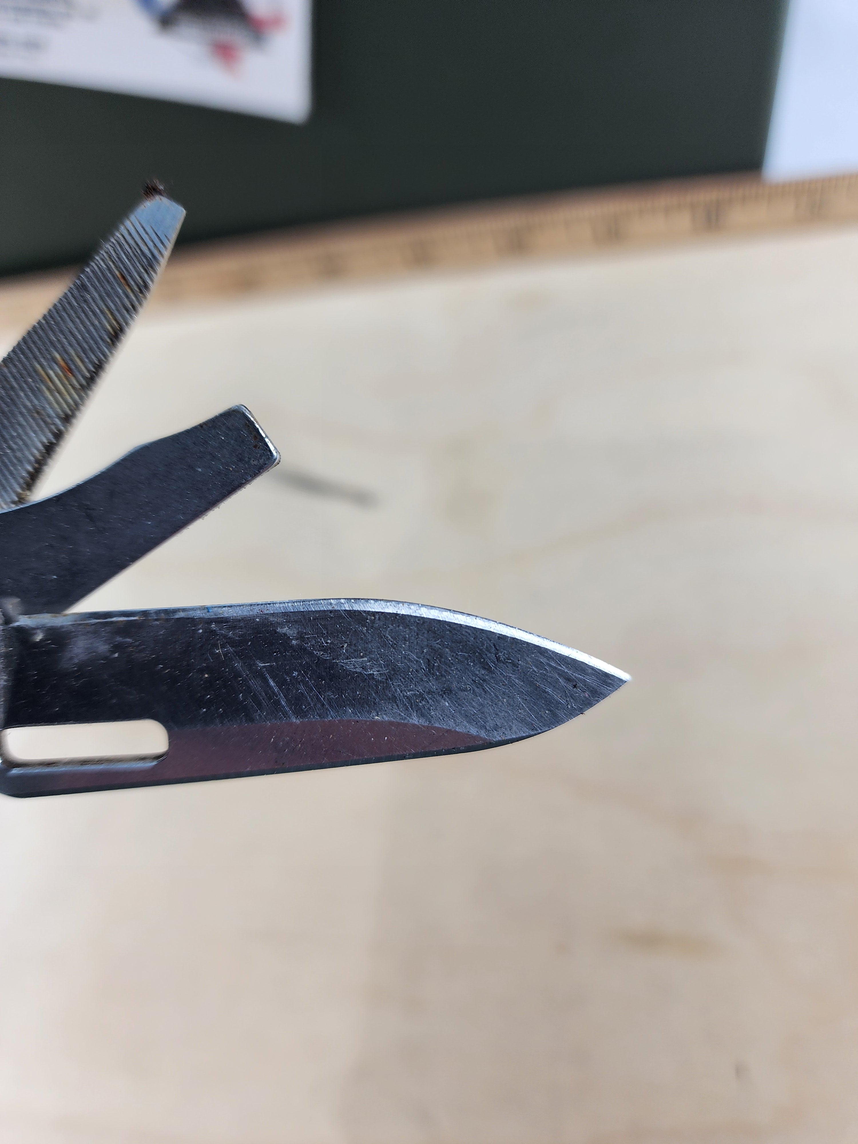 Leatherman Free T4 #-68  dirty, possible rust
