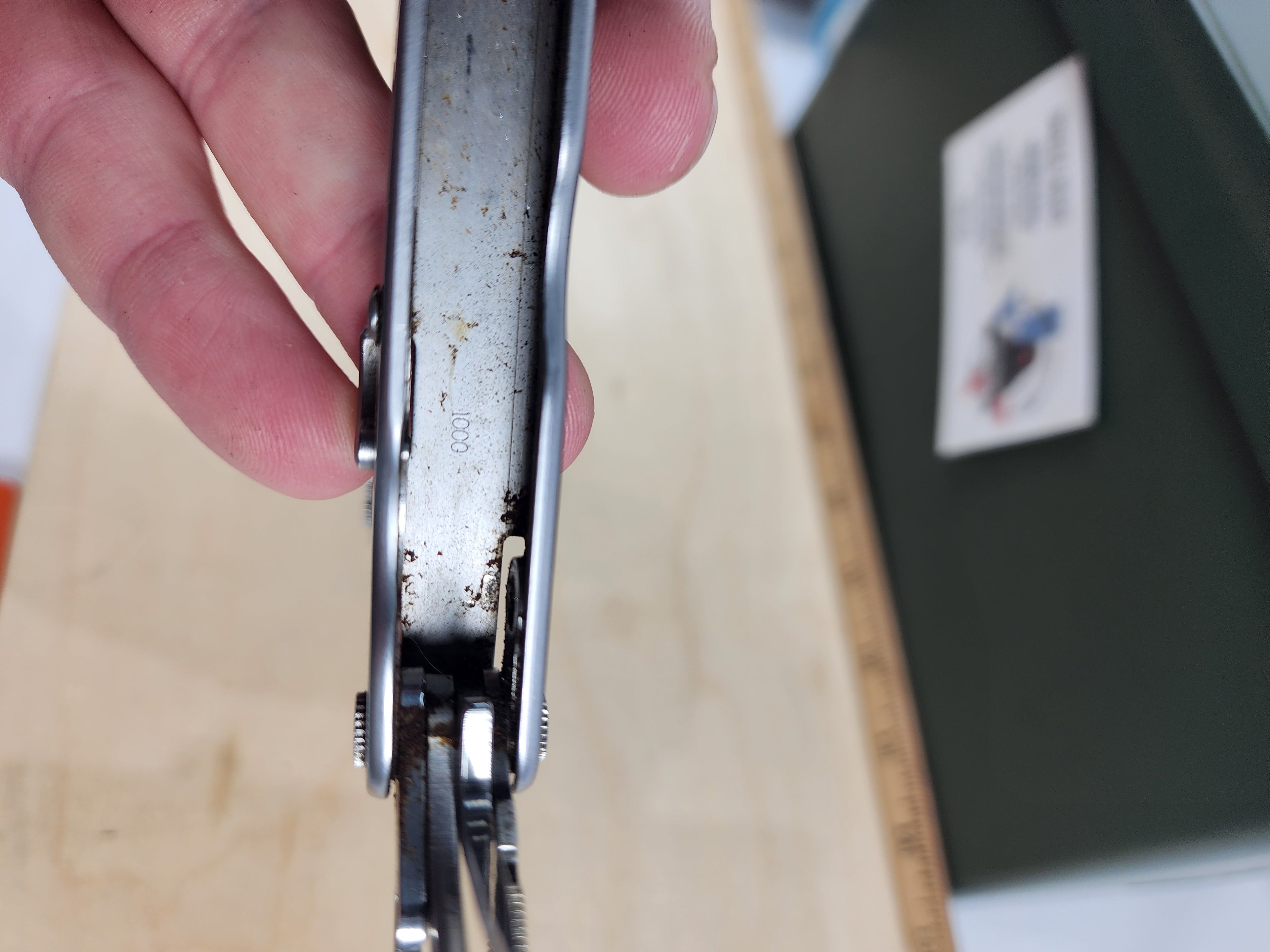 Leatherman Pulse #-70 Light usage, possible rust, scissors broken 0900/1000
