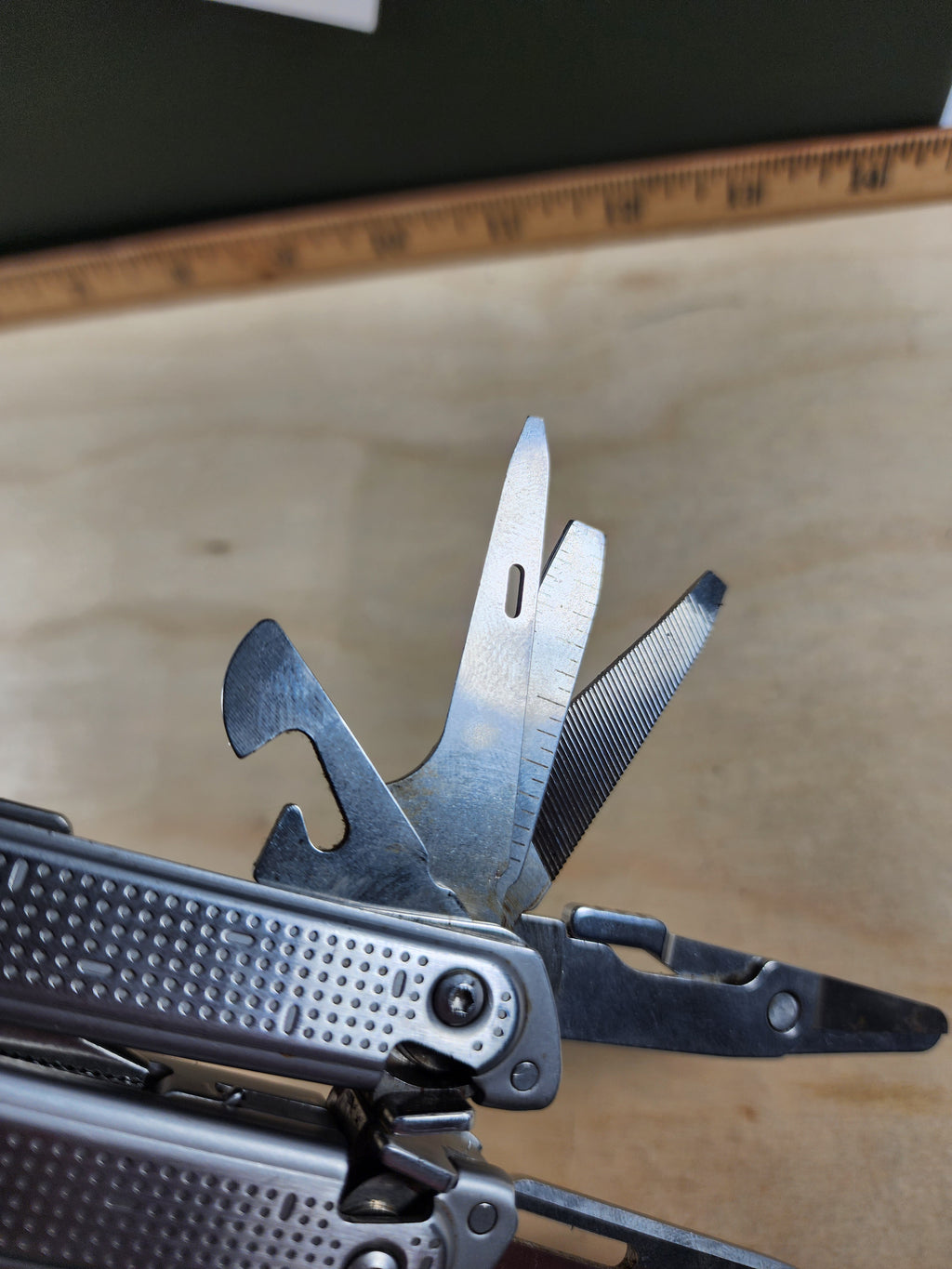 Leatherman Free P2 #-73 Light Usage, dirty