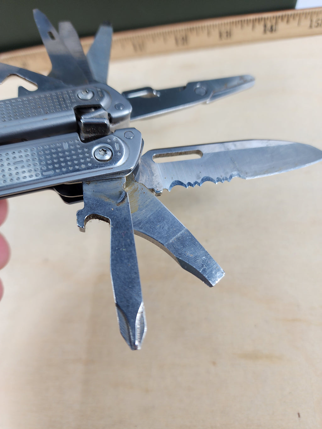 Leatherman Free P2 #-73 Light Usage, dirty