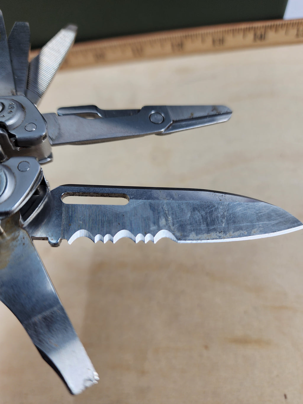 Leatherman Free P2 #-73 Light Usage, dirty