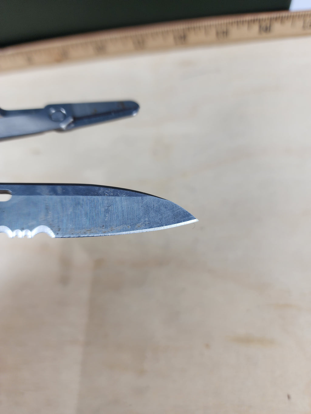 Leatherman Free P2 #-73 Light Usage, dirty