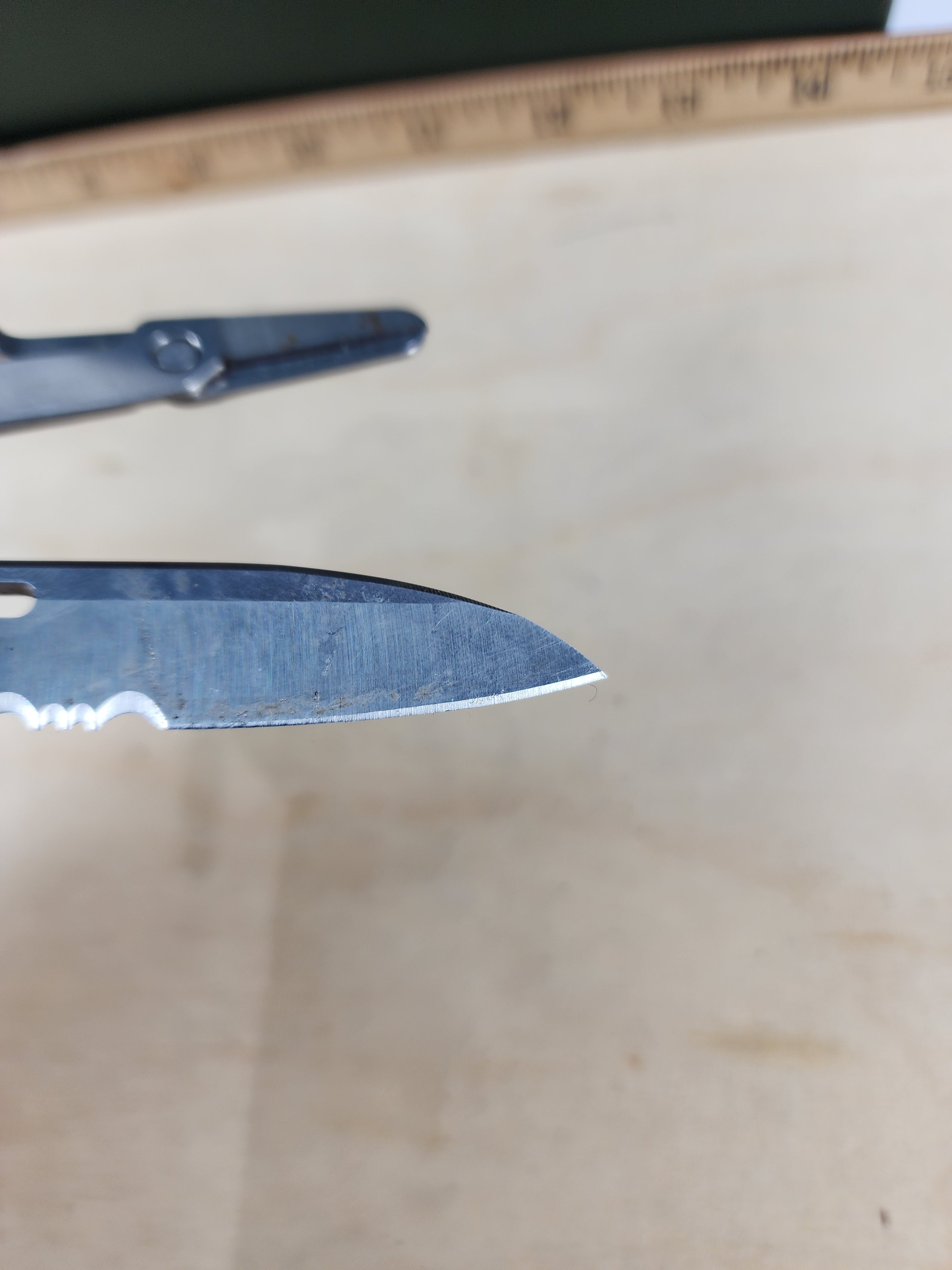 Leatherman Free P2 #-73 Light Usage, dirty