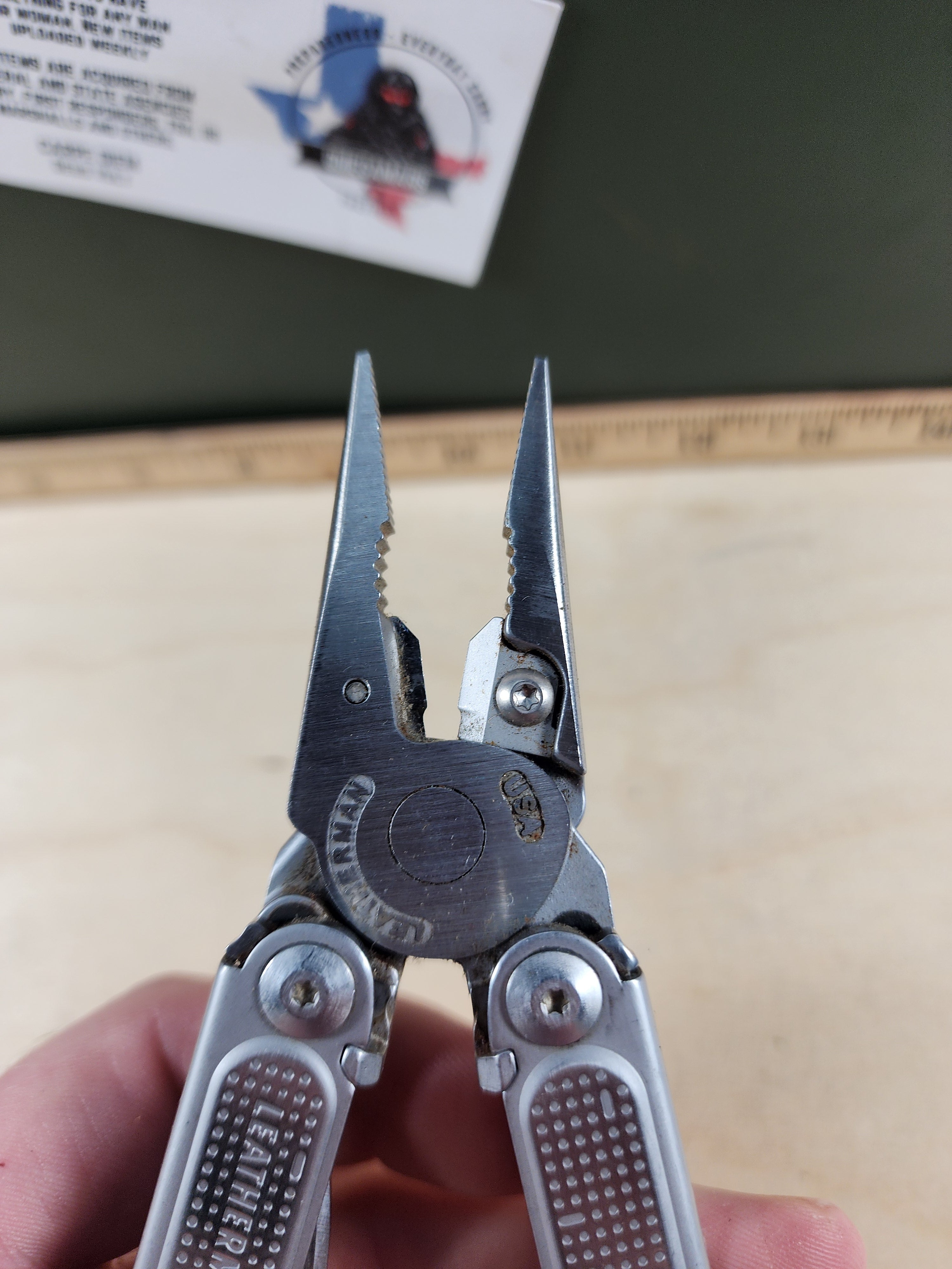 Leatherman Free P2 #-73 Light Usage, dirty
