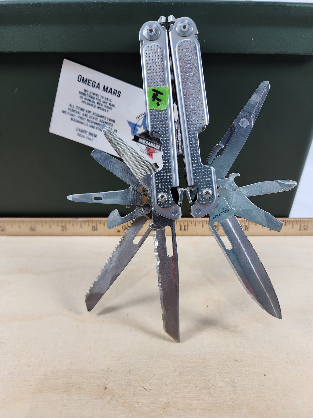 Leatherman Free P4 #-74 Light Usage, dirty, possible rust