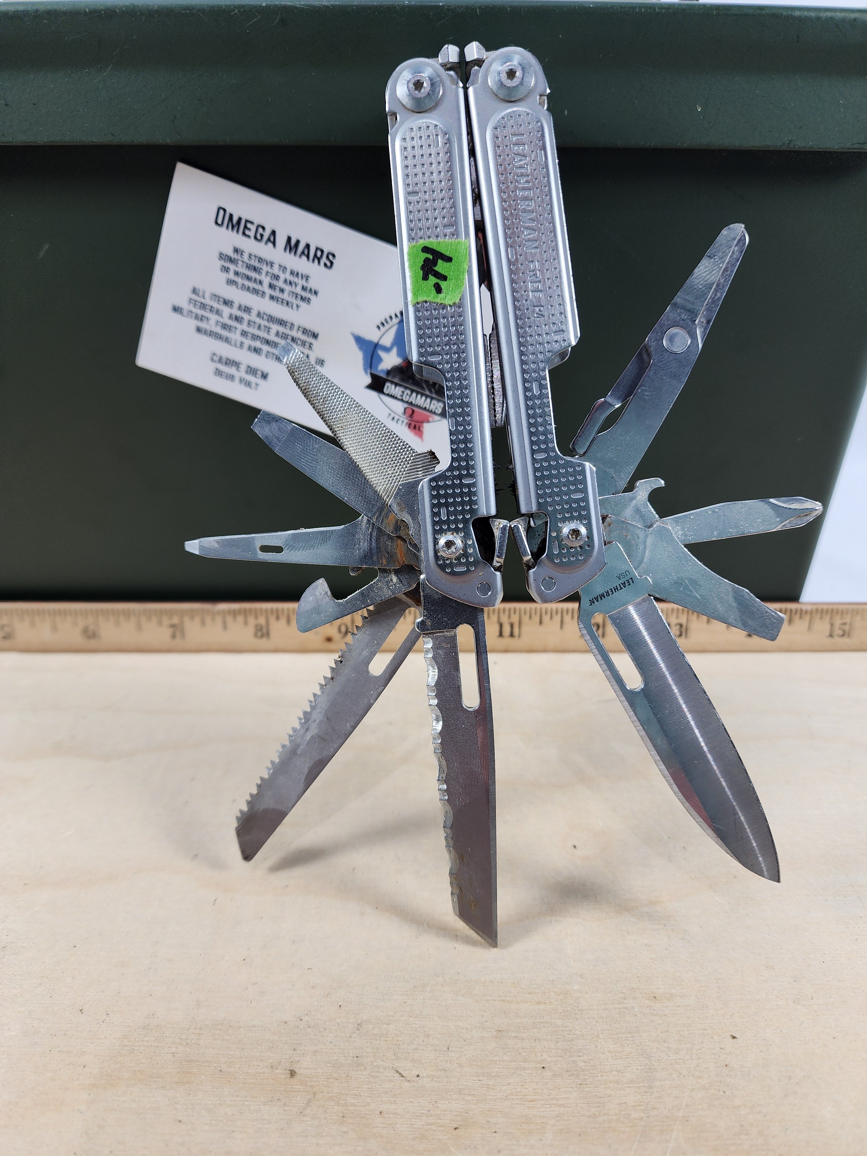 Leatherman Free P4 #-74 Light Usage, dirty, possible rust