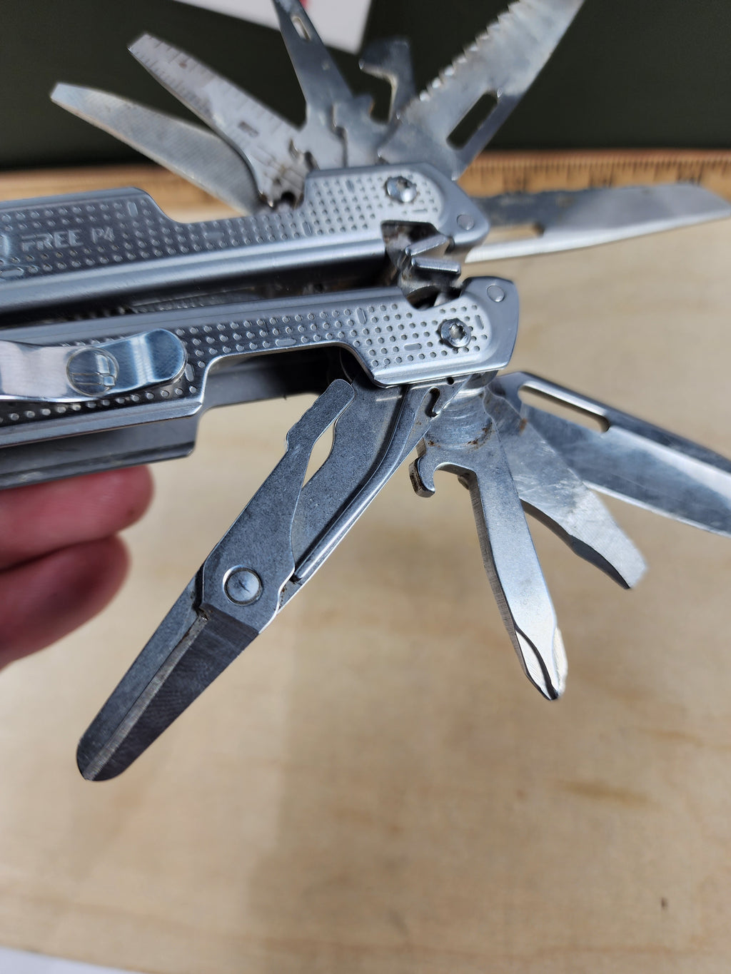 Leatherman Free P4 #-74 Light Usage, dirty, possible rust
