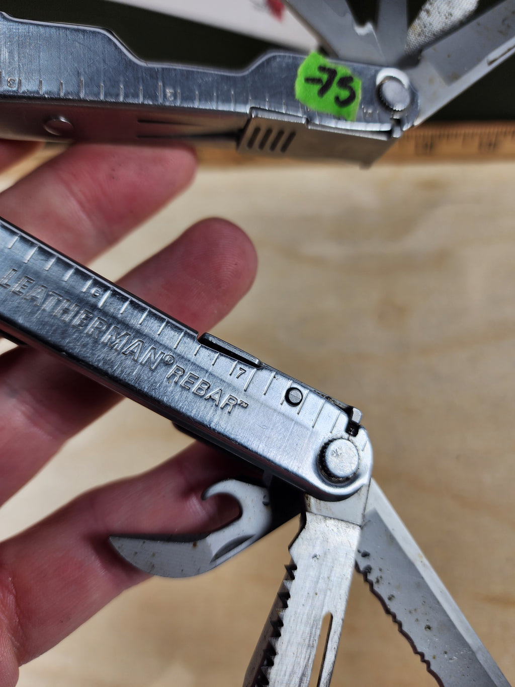 Leatherman Rebar #-75 Light Usage, dirty, possible rust