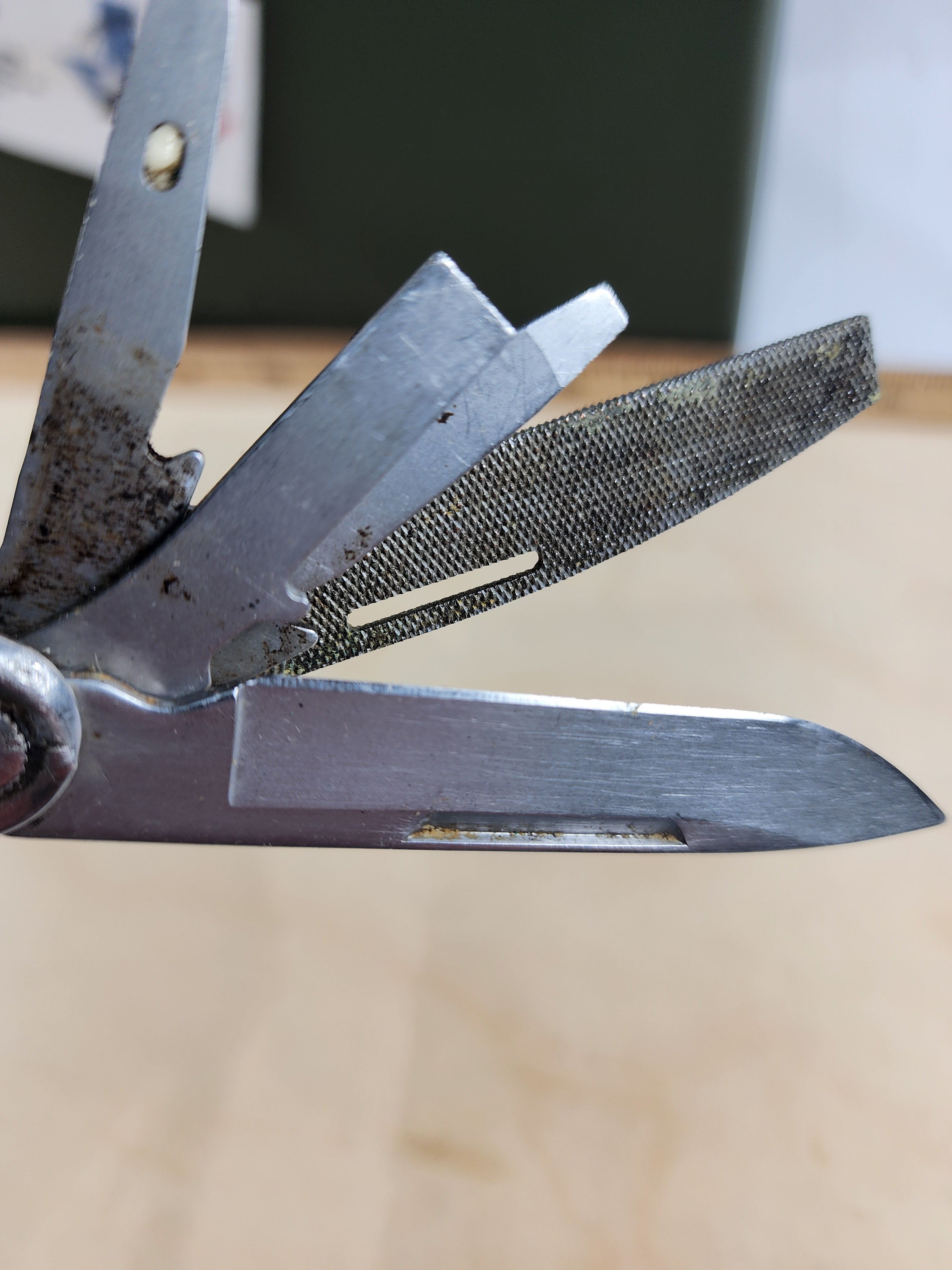 Leatherman Rebar #-77 Very Dirty, possible rust