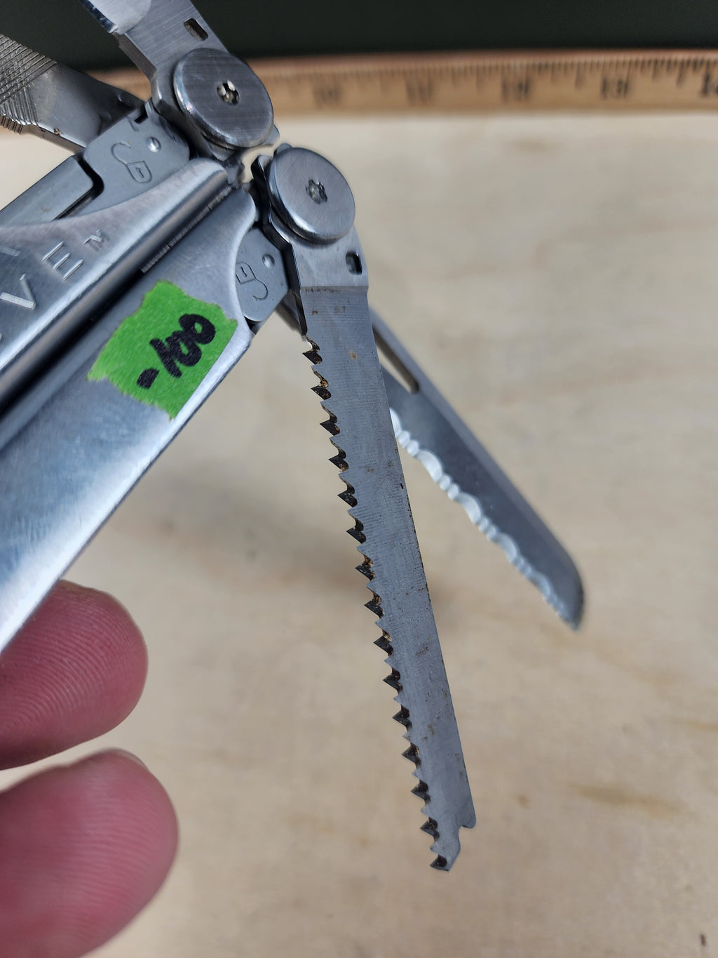 Leatherman Wave #-100 Original, light usage, Handles a wee bit loose 0998/1098